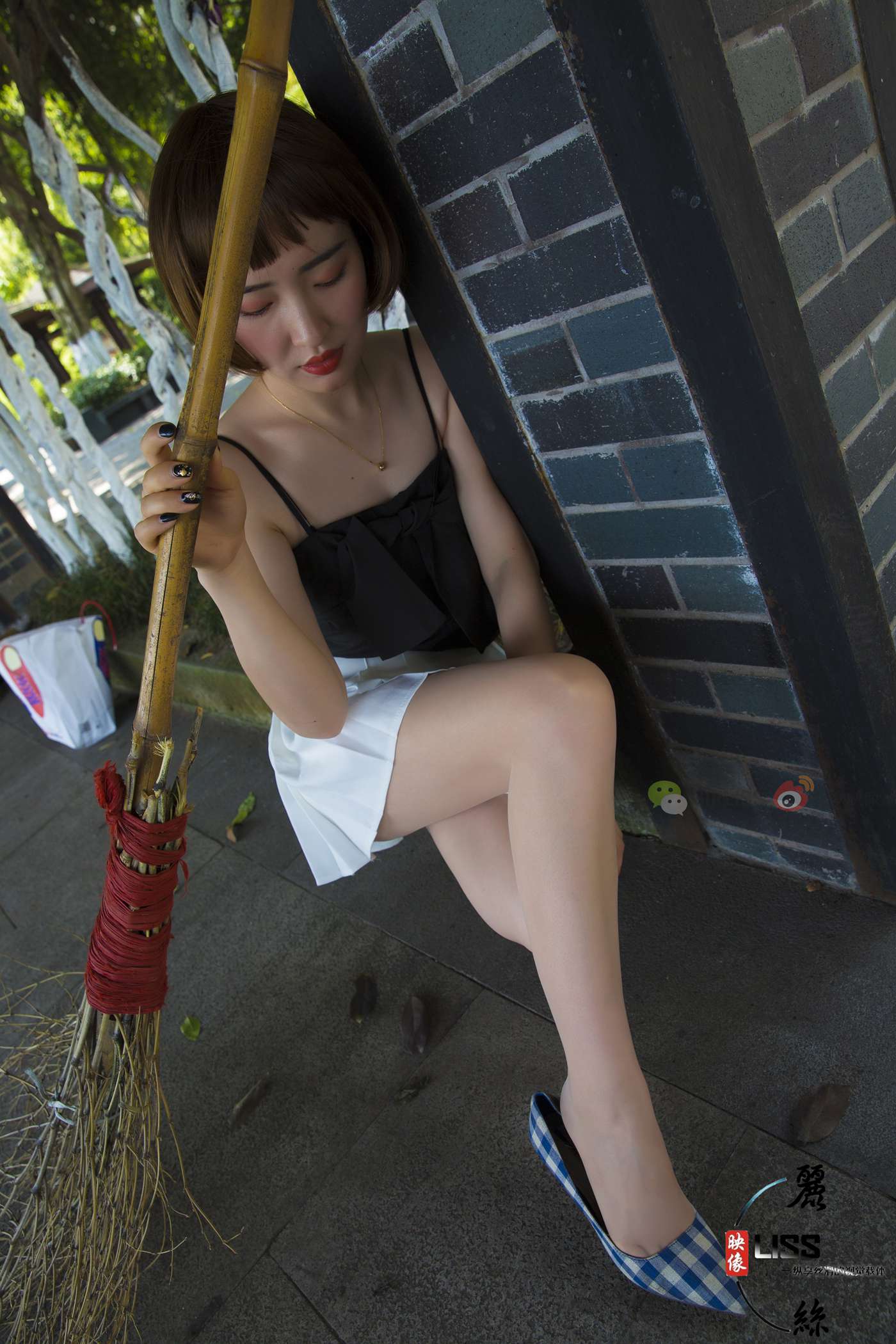 图片[23]-[LISS丽丝映像]NO.010 丸子《莎妹蓝格高跟系》[65P] – 速更版-美库