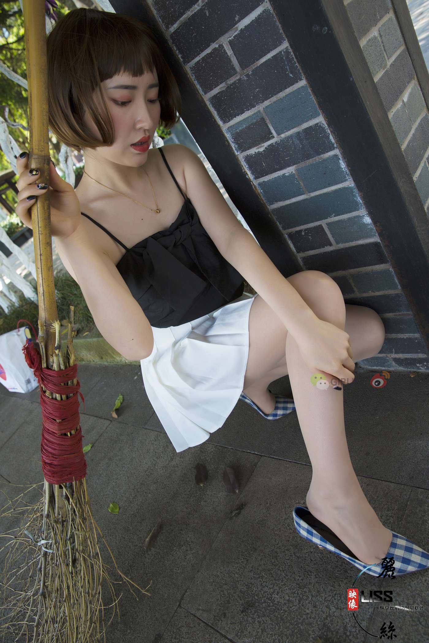 图片[24]-[LISS丽丝映像]NO.010 丸子《莎妹蓝格高跟系》[65P] – 速更版-美库