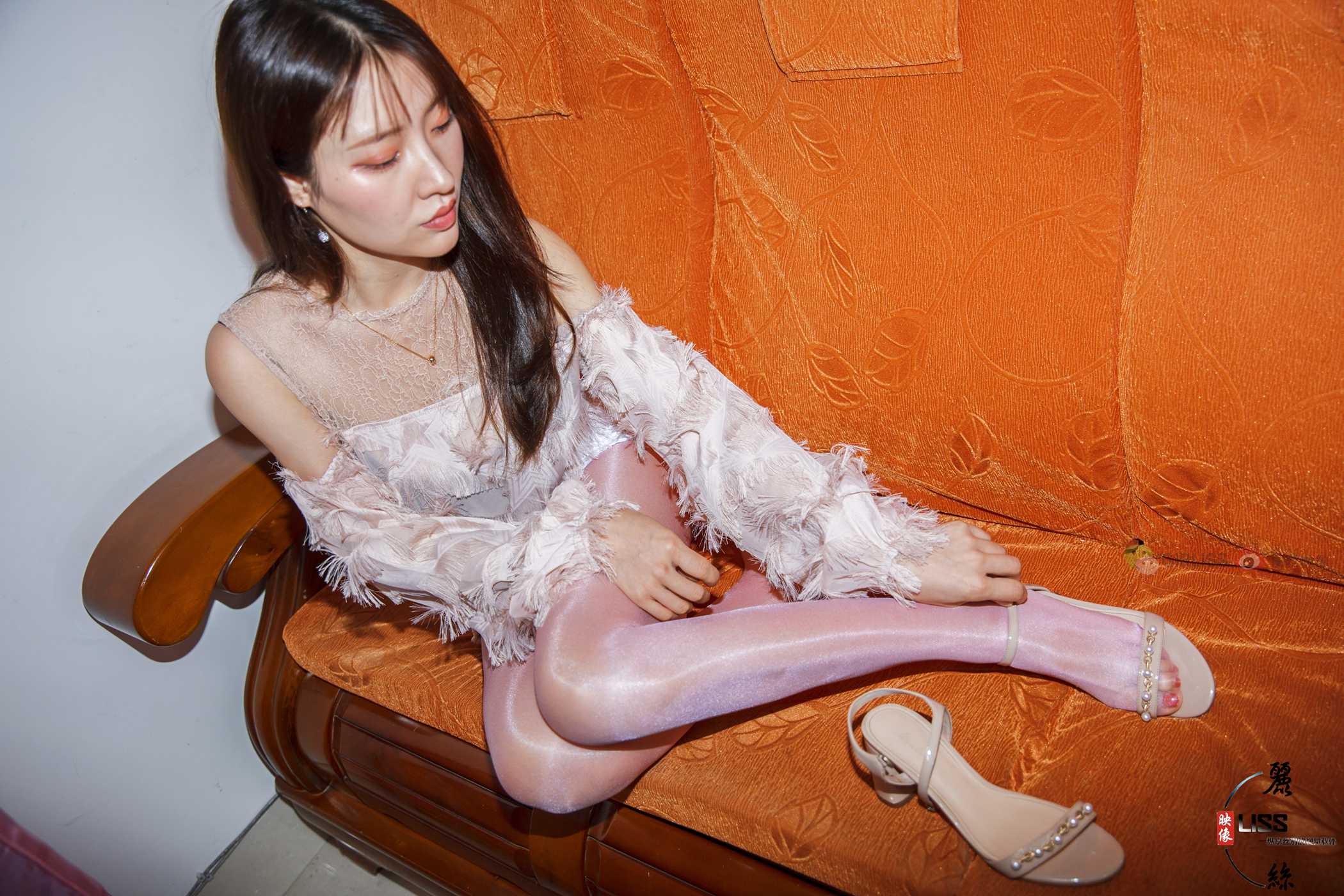 图片[18]-[LISS丽丝映像]NO.017 莎莎《光亮丝滑极致》[42P] – 速更版-美库