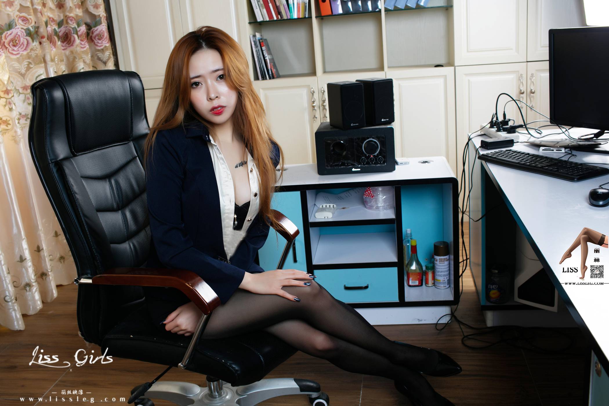 图片[37]-[LISS丽丝映像] NO.023 筱纯《请别再办公室里爱上我》[51P] – 速更版-美库