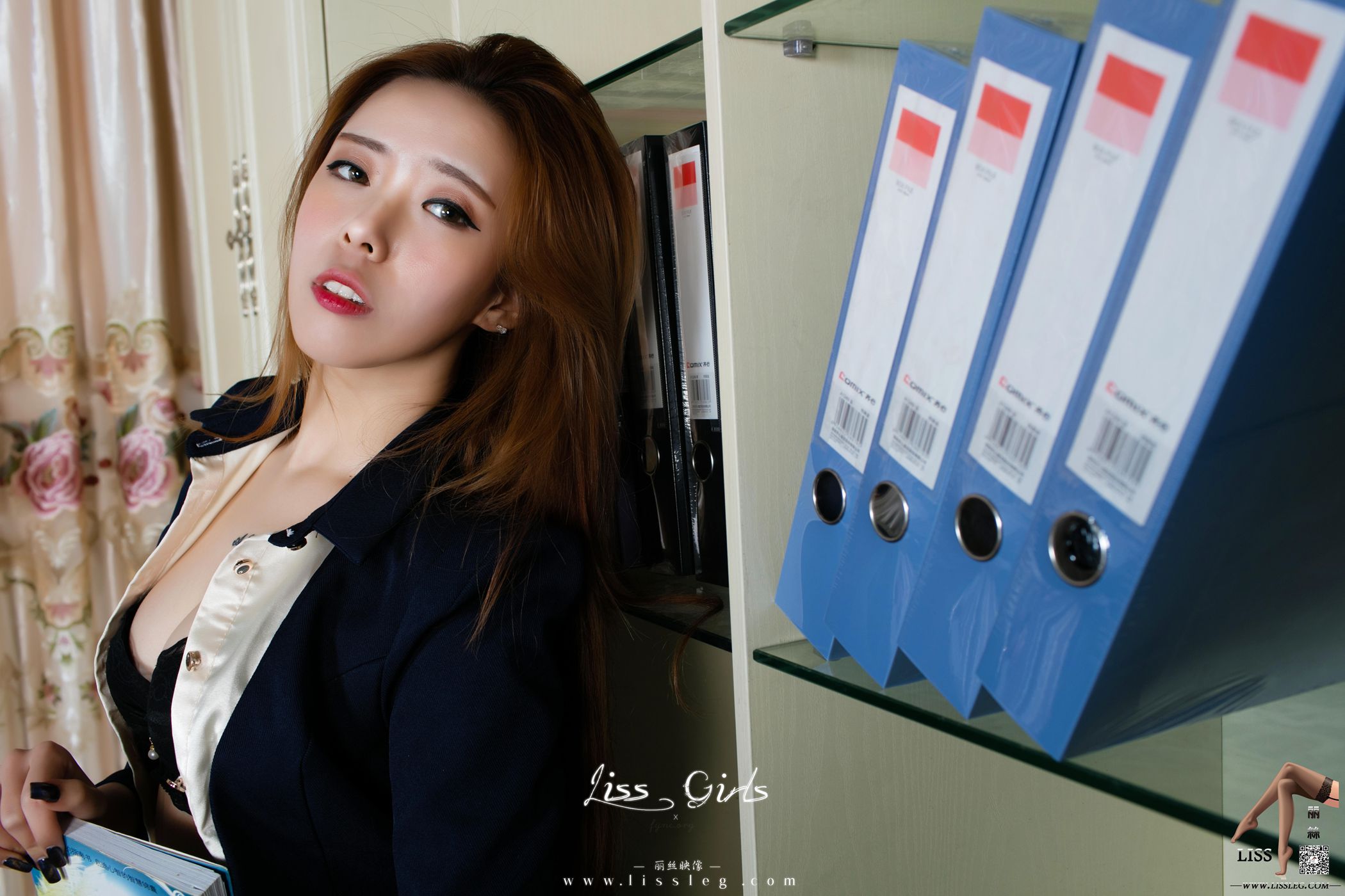 图片[50]-[LISS丽丝映像] NO.023 筱纯《请别再办公室里爱上我》[51P] – 速更版-美库