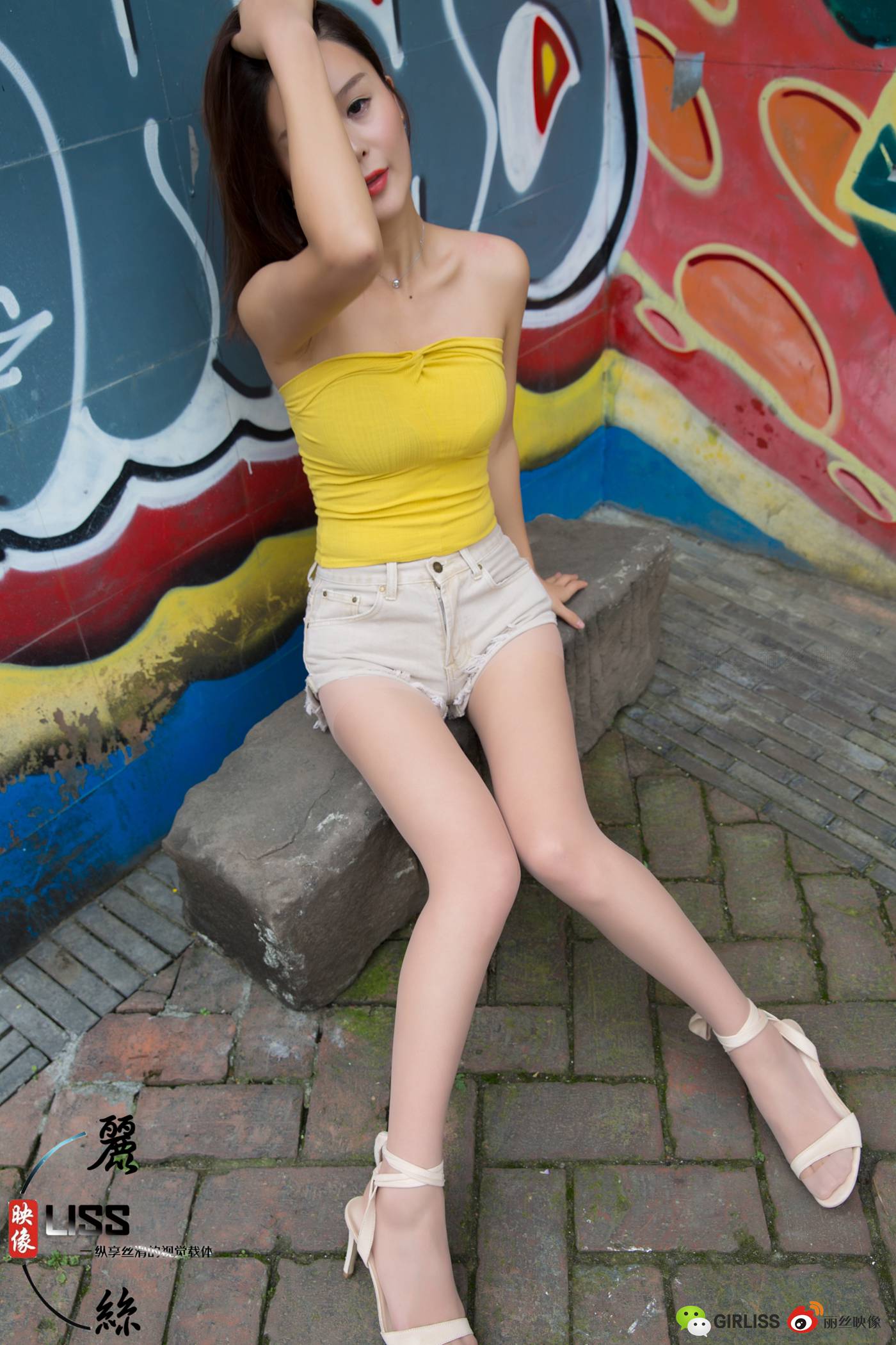 图片[15]-[LISS丽丝映像]NO.038 凉冰《穿超短热裤+丝袜的凉冰》[53P] – 速更版-美库