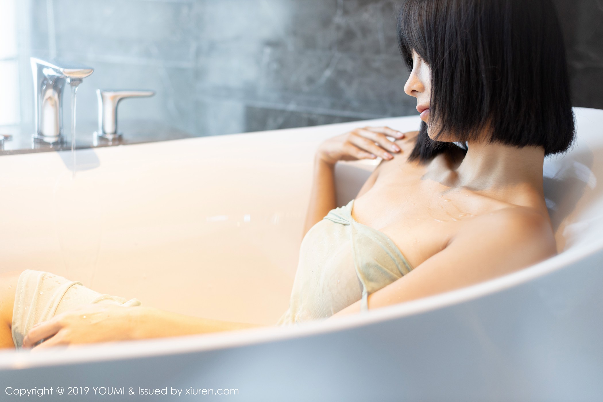 图片[17]-[YouMi尤蜜荟]YMH20191112VOL0370 2019.11.12 VOL.370 浴室中曲线诱人呈现 蓝夏Akasha[42+1P] – 速更版-美库
