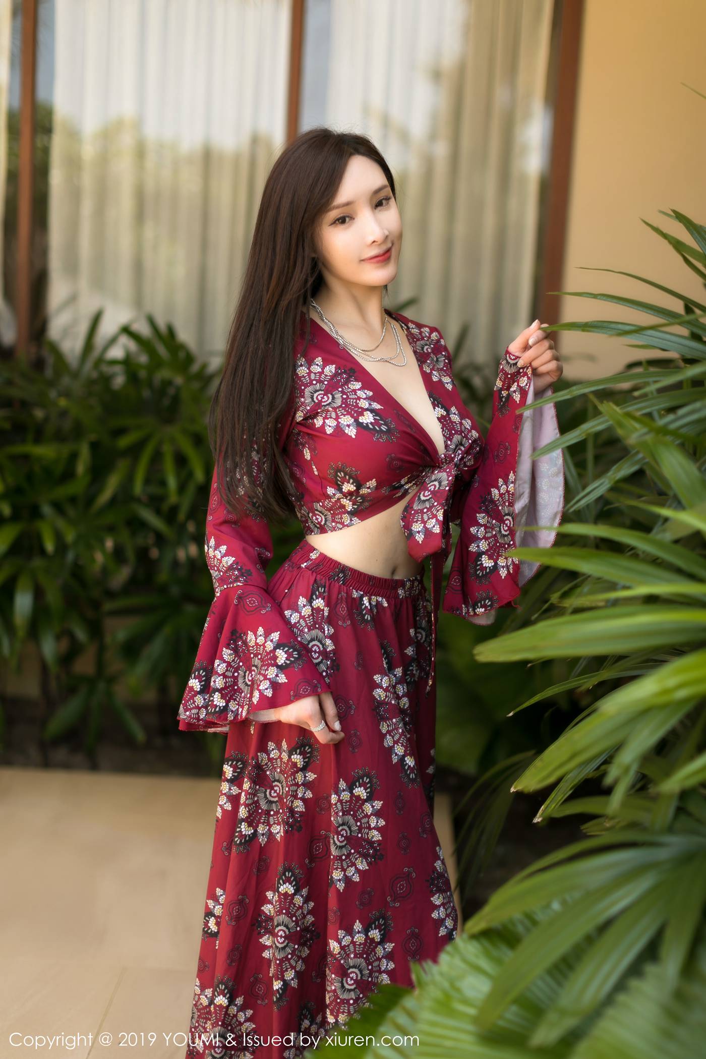 图片[28]-[YouMi尤蜜荟]YMH20191206VOL0383 2019.12.06 VOL.383 猩红的高开长裙 奶瓶土肥圆矮挫丑黑穷[62+1P] – 速更版-美库