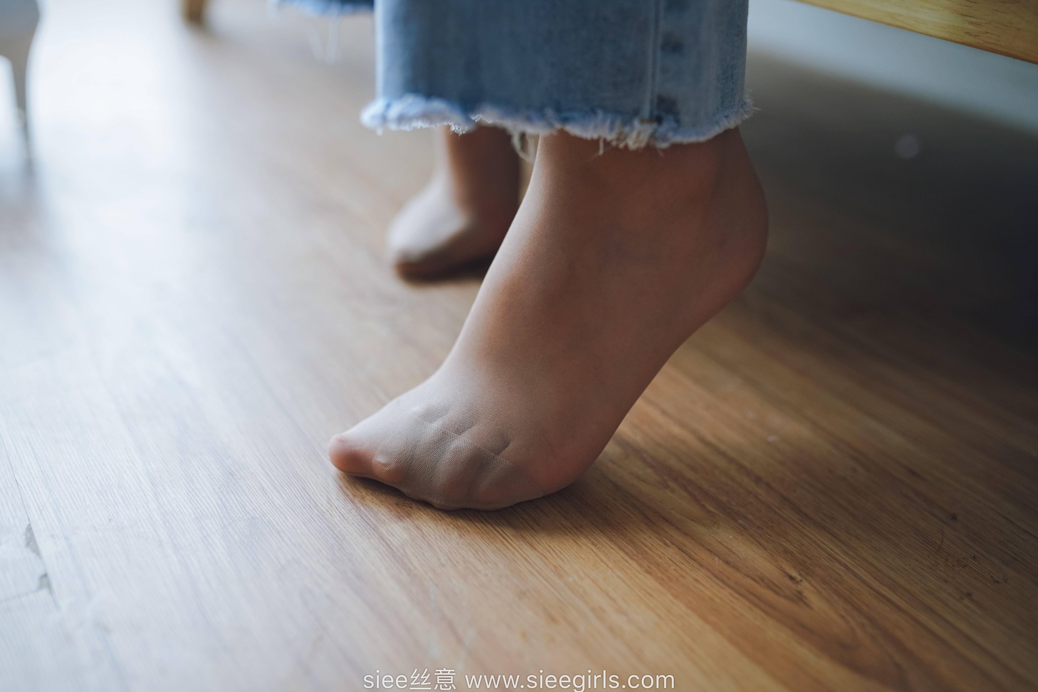 图片[13]-[SIEE丝意] No.471 文文～白色高跟鞋，裤里丝 [45P] – 速更版-美库