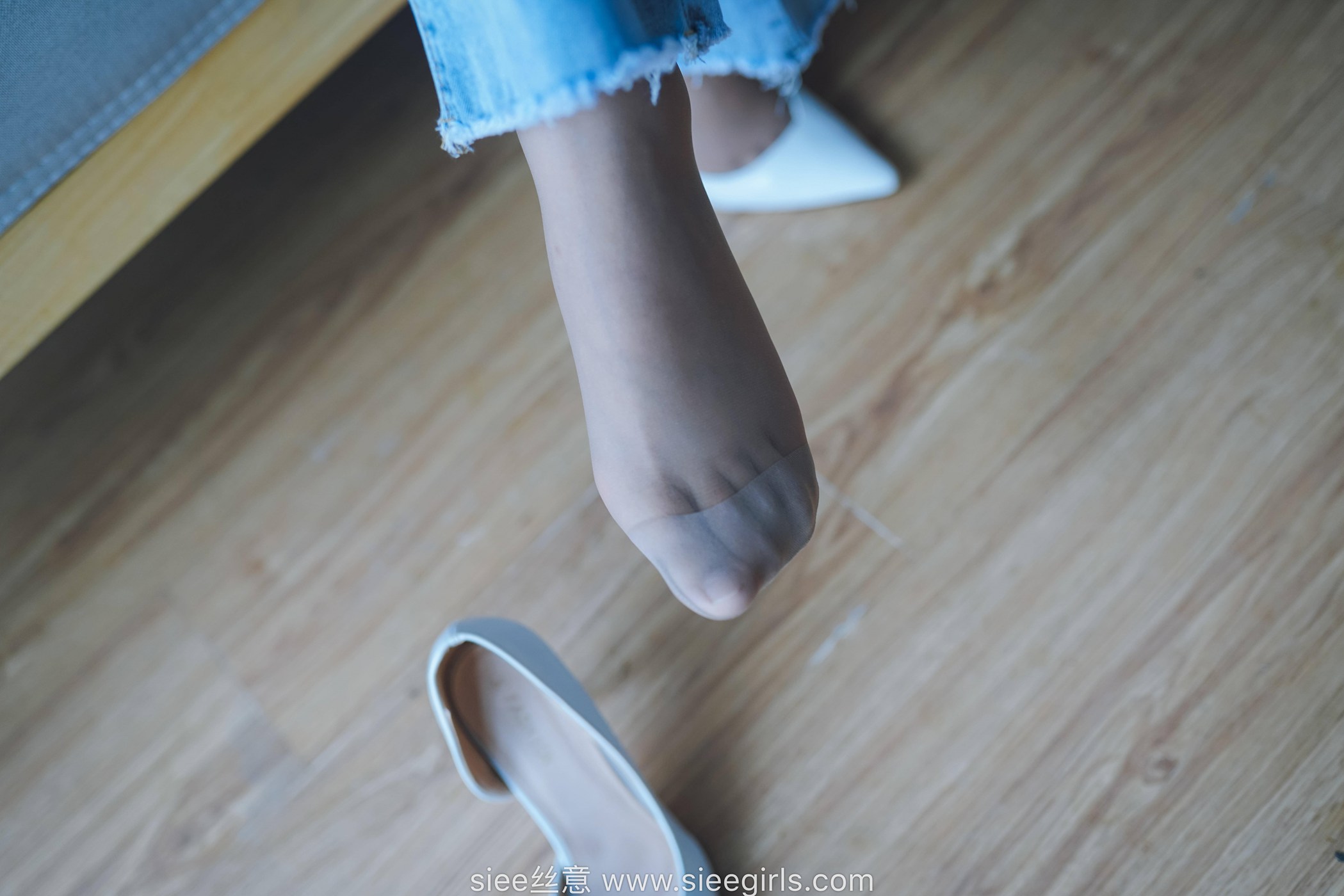 图片[21]-[SIEE丝意] No.471 文文～白色高跟鞋，裤里丝 [45P] – 速更版-美库