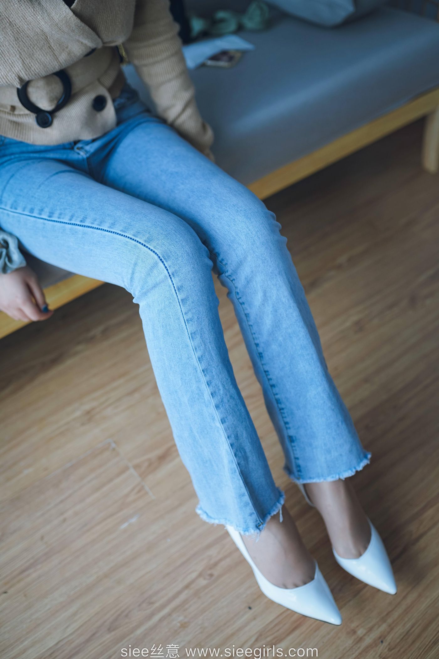 图片[42]-[SIEE丝意] No.471 文文～白色高跟鞋，裤里丝 [45P] – 速更版-美库