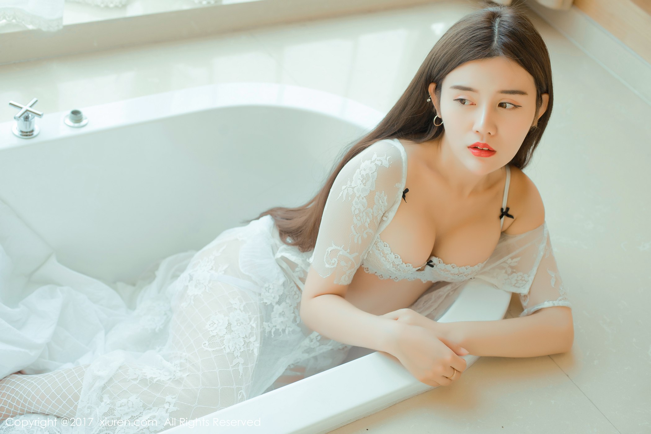 图片[38]-[Xiuren秀人网]XR20170911N00813 2017.09.11 NO.813 兔子NINA[50+1P] – 速更版-美库