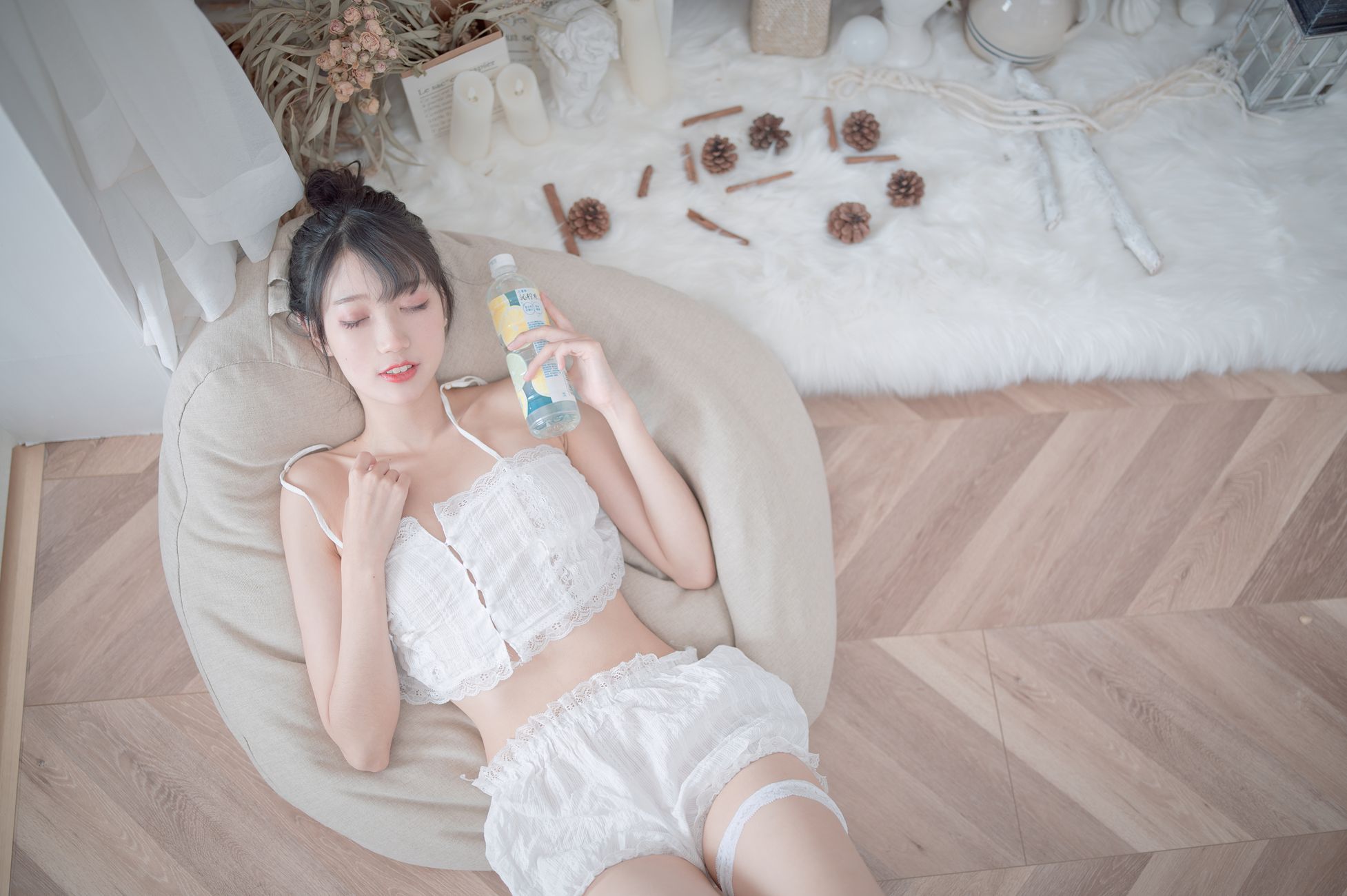 图片[14]-周叽是可爱兔兔 – 白色睡衣[23P] – 速更版-美库