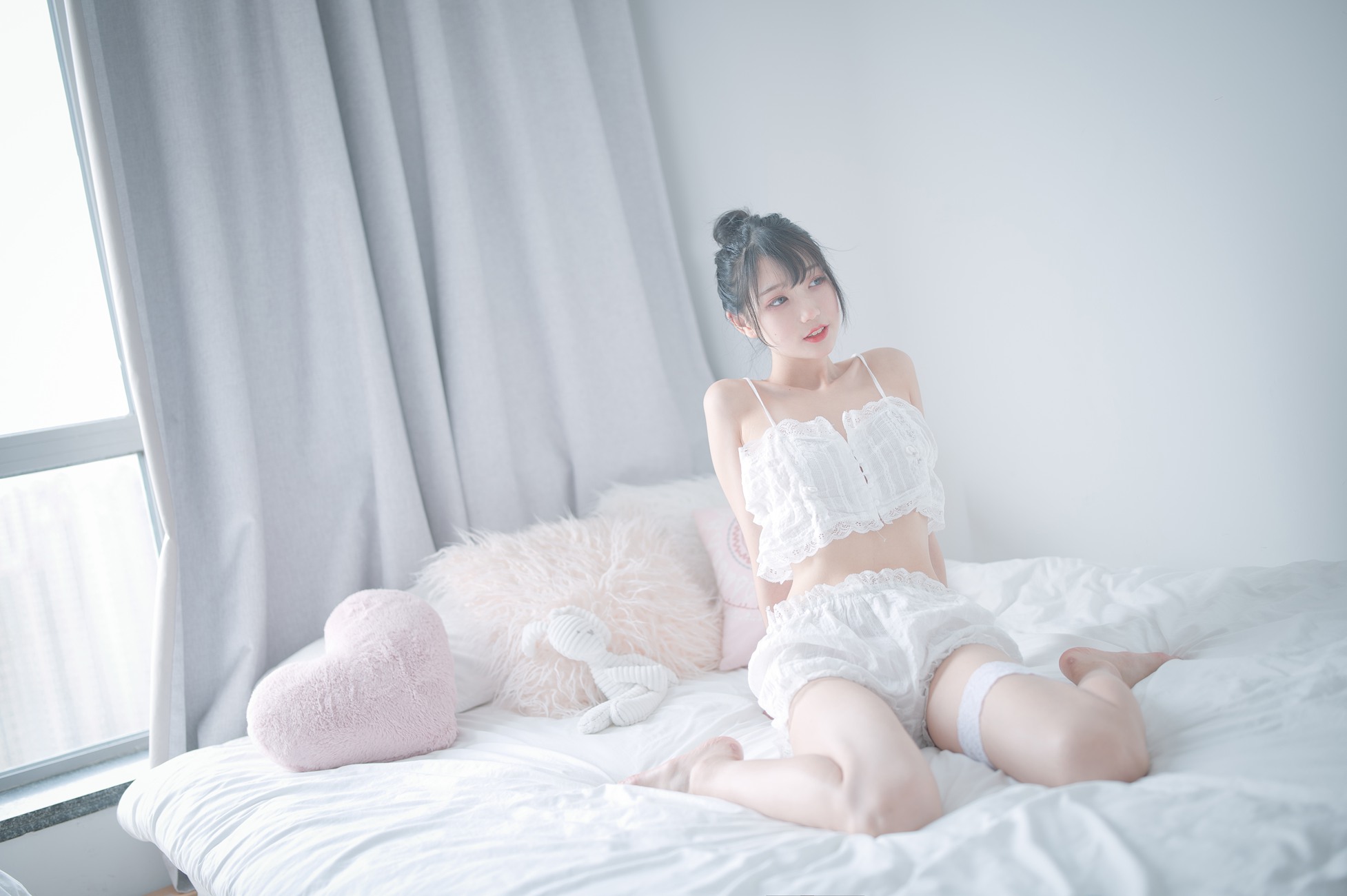 图片[24]-周叽是可爱兔兔 – 白色睡衣[23P] – 速更版-美库