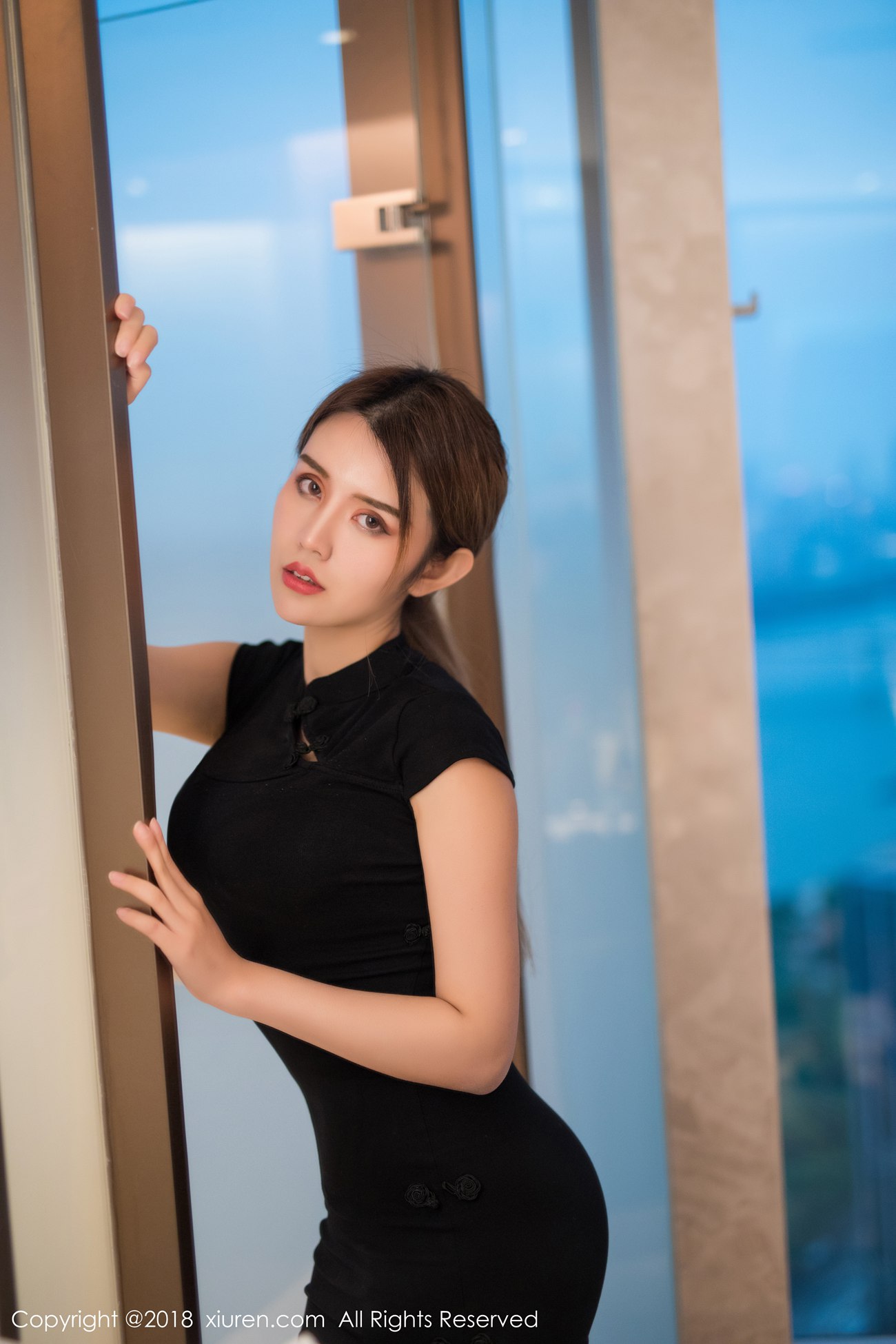 图片[44]-[Xiuren秀人网]XR20181115N01231 2018.11.15 NO.1231 Cris_卓娅祺[49+1P] – 速更版-美库