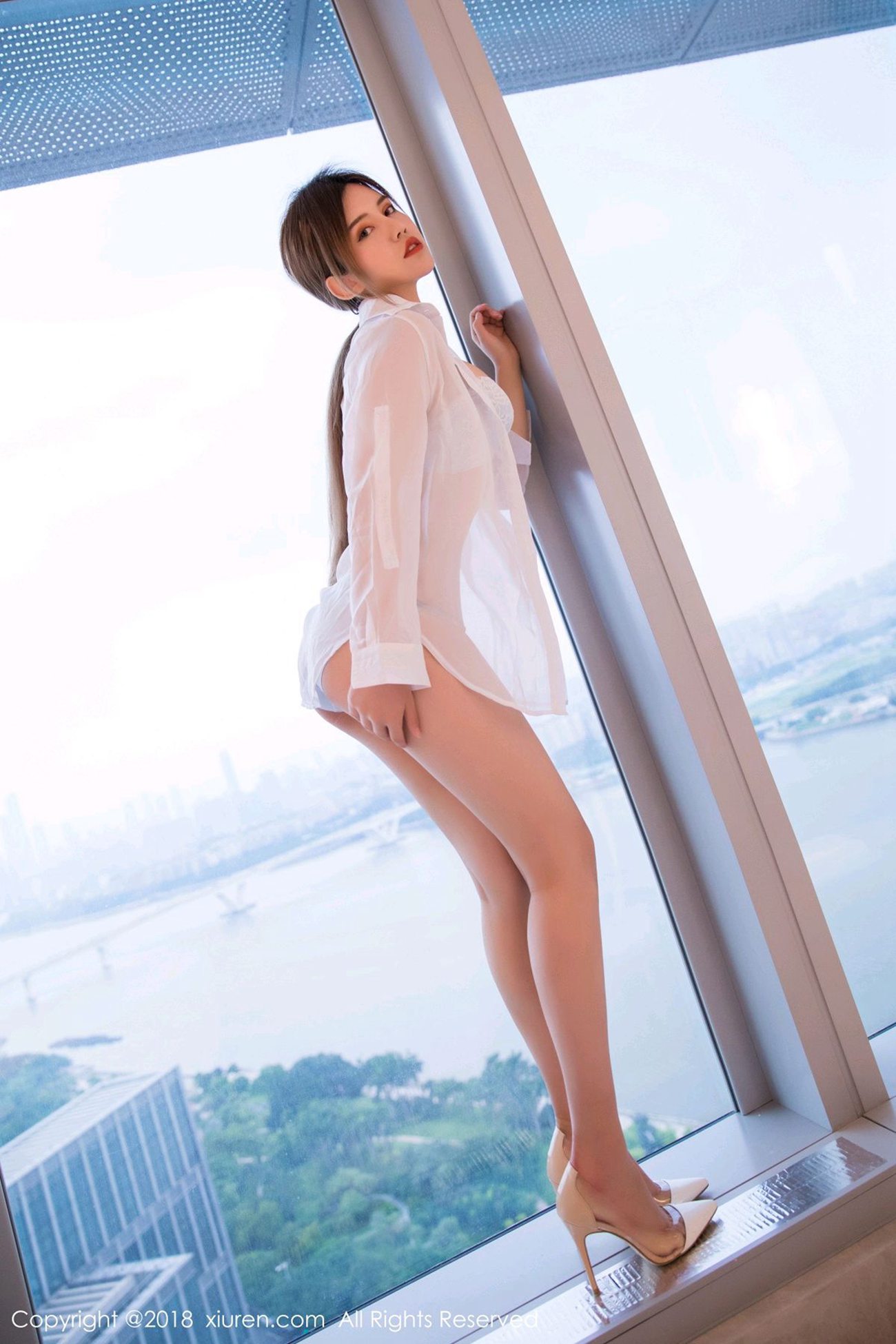 图片[18]-[Xiuren秀人网]XR20181205N01253 2018.12.05 NO.1253 Cris_卓娅祺[44+1P] – 速更版-美库