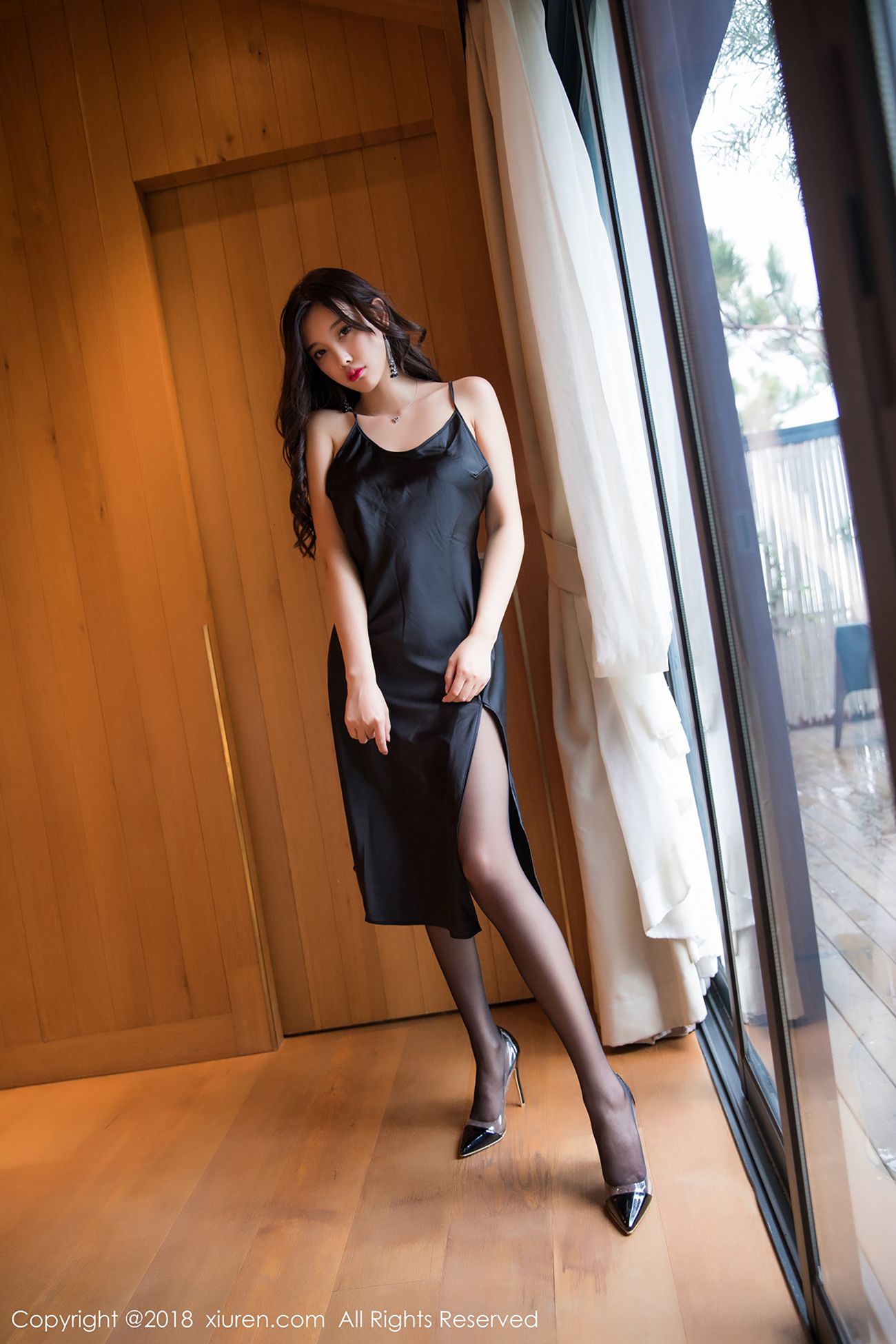 图片[37]-[Xiuren秀人网]XR20181229N01296 2018.12.29 NO.1296 甜美新娘 黑丝女郎 杨晨晨sugar[68+1P] – 速更版-美库