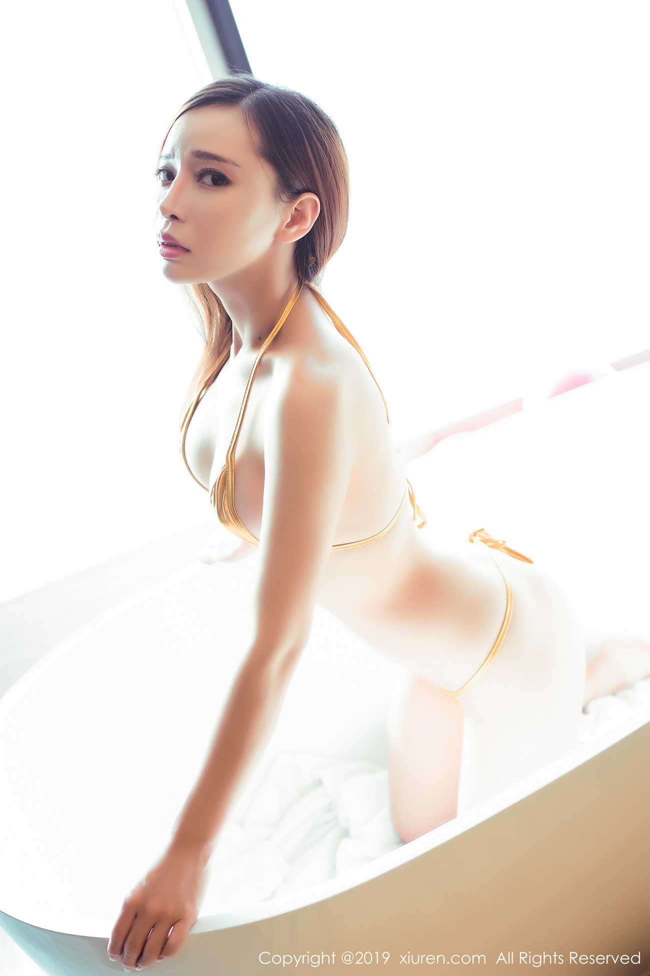 图片[44]-[Xiuren秀人网]XR20190306N01364 2019.03.06 NO.1364 比基尼和粉色蕾丝女仆装 艾小青[49+1P] – 速更版-美库