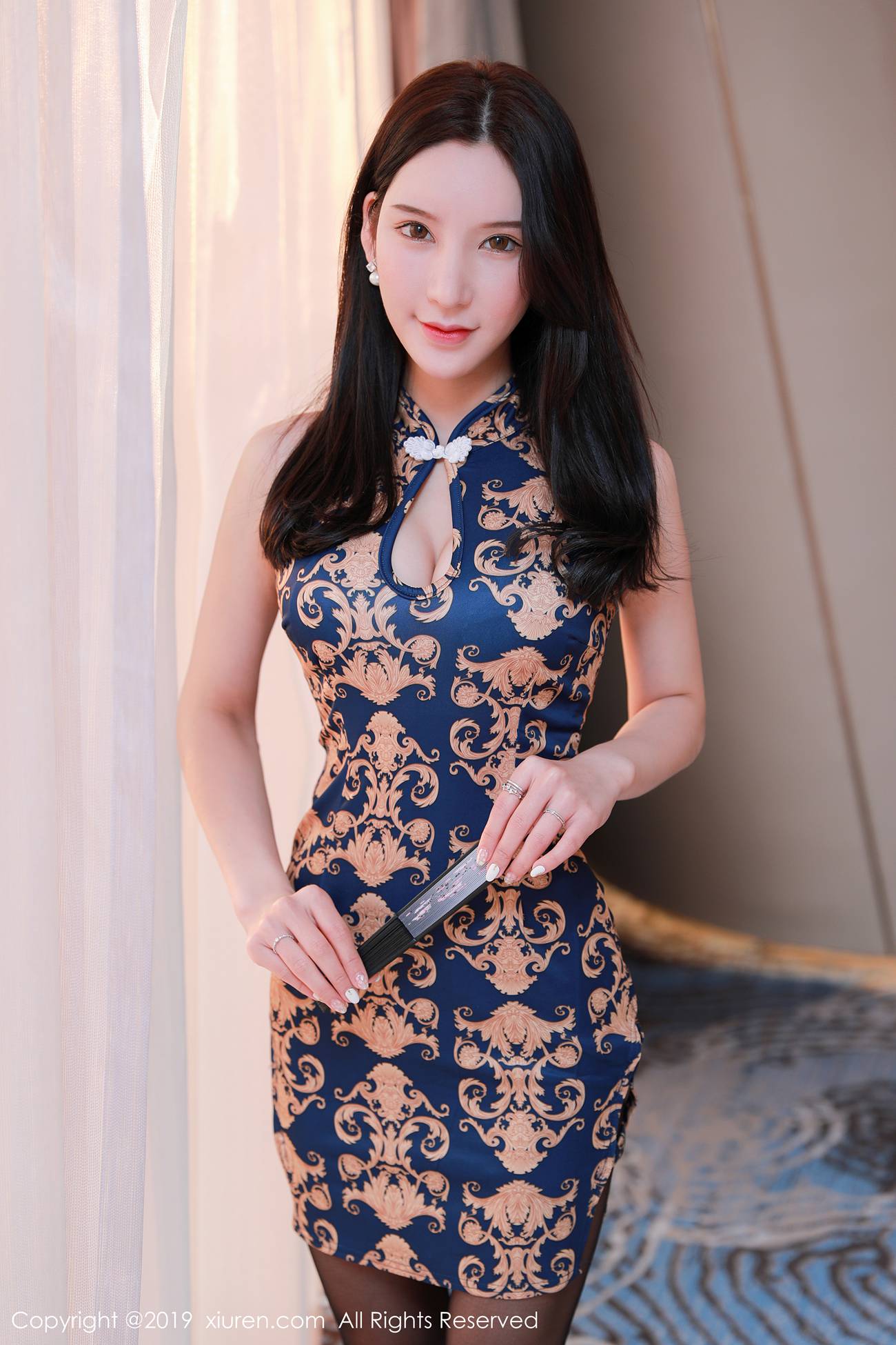 图片[26]-[Xiuren秀人网]XR20190401N01381 2019.04.01 NO.1381 职业秘书装+韵味旗袍系列 周于希Sandy[54+1P] – 速更版-美库