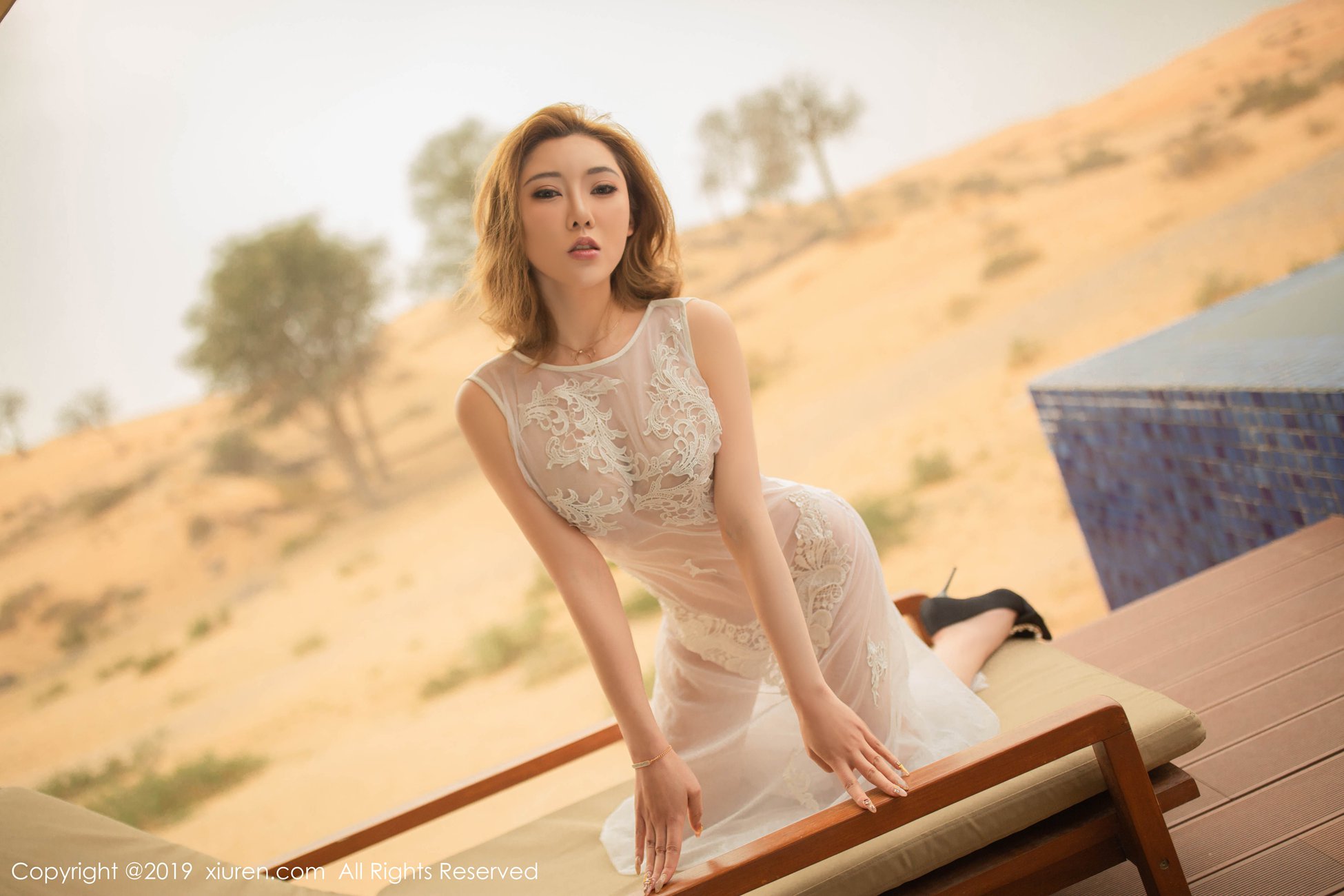 图片[39]-[Xiuren秀人网]XR20190404N01384 2019.04.04 NO.1384 沙漠里的媚骨柔情 萌汉药baby很酷[63+1P] – 速更版-美库