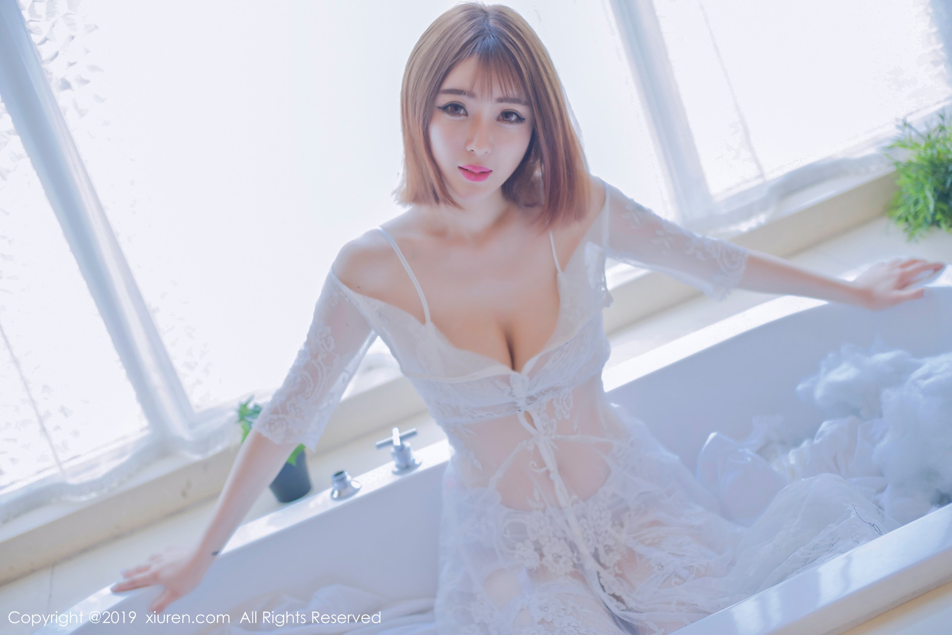 图片[44]-[Xiuren秀人网]XR20190419N01406 2019.04.19 NO.1406 邻家女孩的感觉温柔宁静 凌萍儿[47 +1P] – 速更版-美库