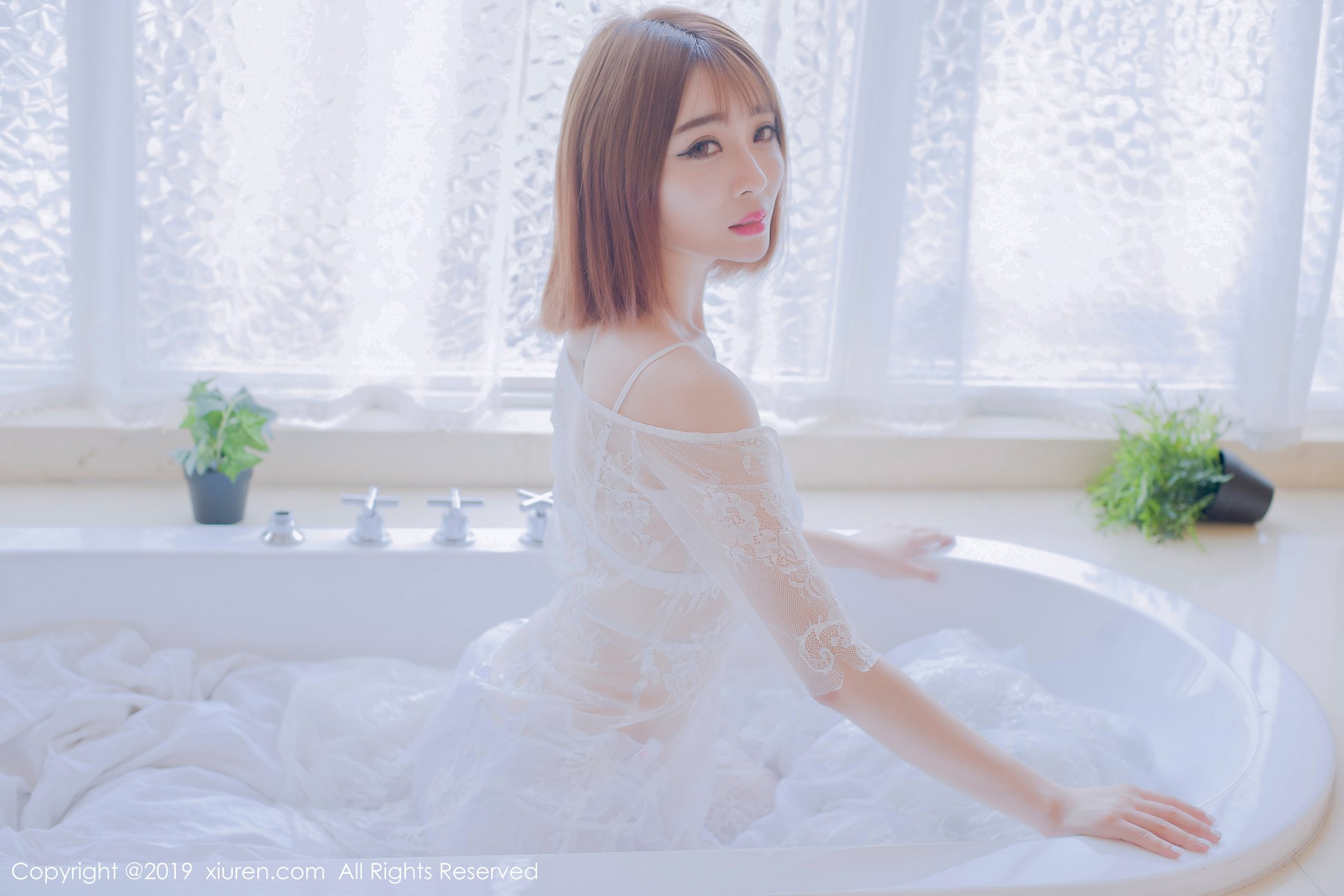 图片[46]-[Xiuren秀人网]XR20190419N01406 2019.04.19 NO.1406 邻家女孩的感觉温柔宁静 凌萍儿[47 +1P] – 速更版-美库