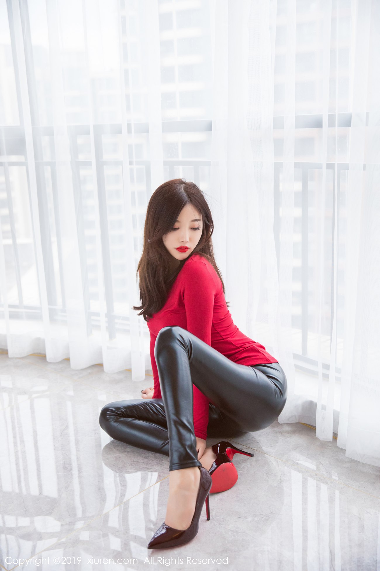 图片[25]-[Xiuren秀人网]XR20190423N01411 2019.04.23 NO.1411 不可抗拒的皮裤诱惑 杨晨晨sugar[56+1P] – 速更版-美库