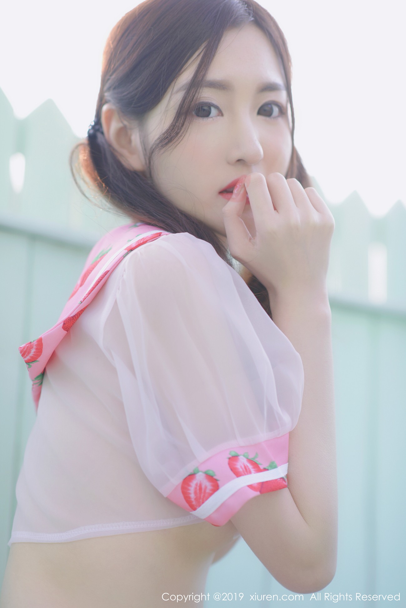 图片[19]-[Xiuren秀人网]XR20190426N01419 2019.04.26 NO.1419 空乘制服与草莓内衣系列 沈梦瑶[63 +1P] – 速更版-美库