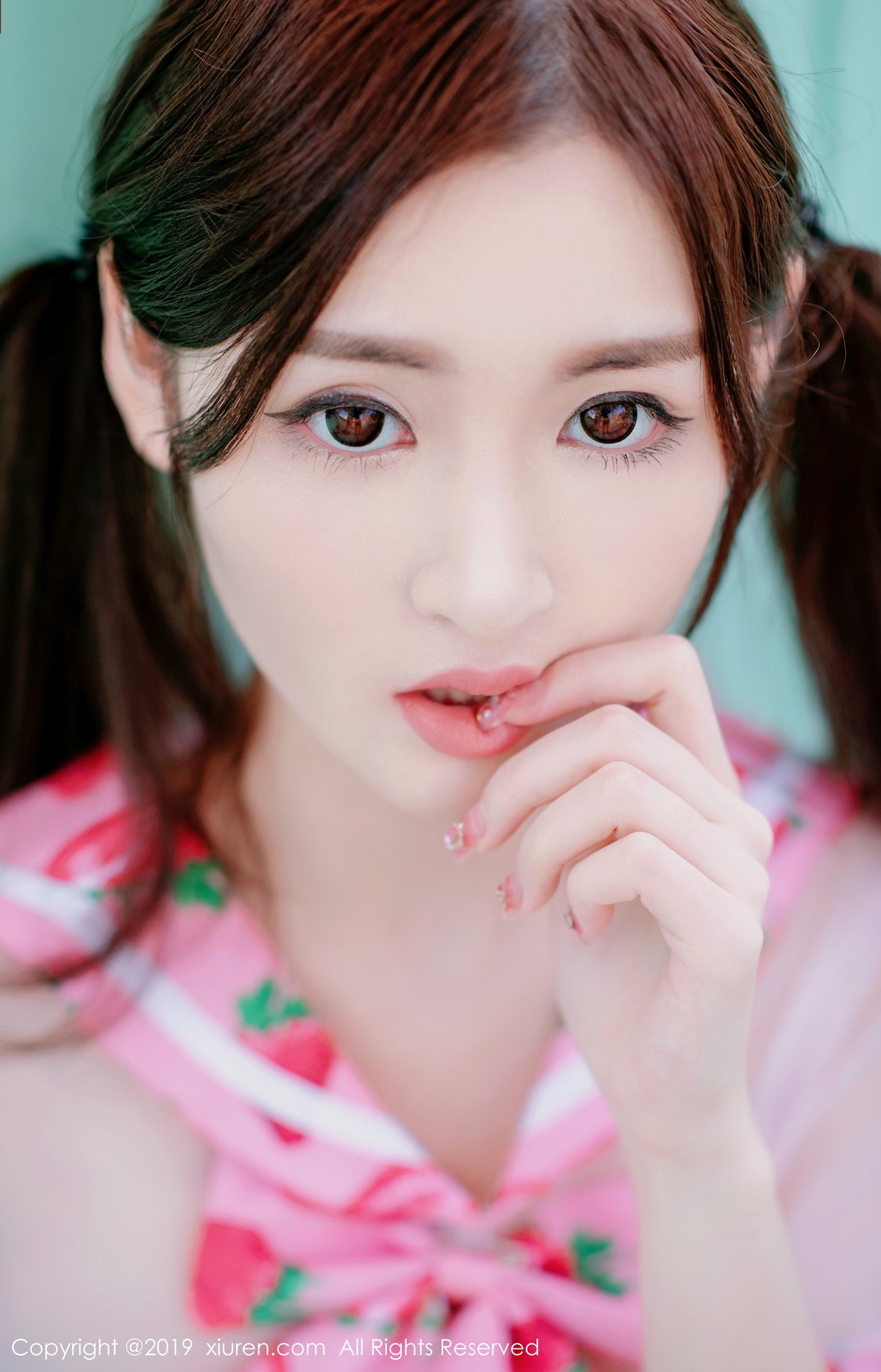 图片[33]-[Xiuren秀人网]XR20190426N01419 2019.04.26 NO.1419 空乘制服与草莓内衣系列 沈梦瑶[63 +1P] – 速更版-美库