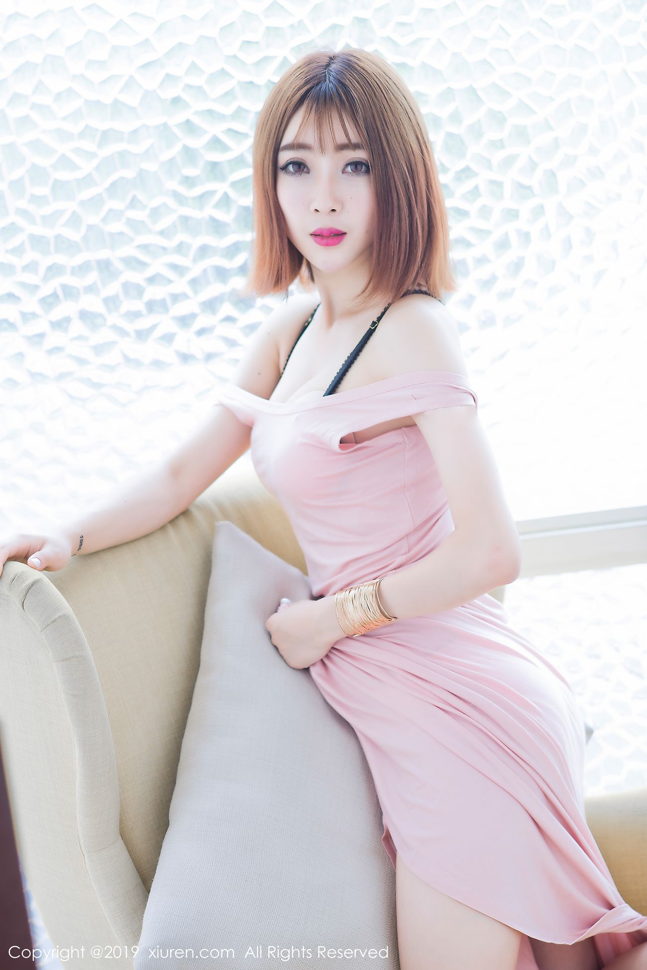 图片[15]-[Xiuren秀人网]XR20190515N01451 2019.05.15 NO.1451 邻家女孩的感觉温柔宁静 凌萍儿[44 P] – 速更版-美库