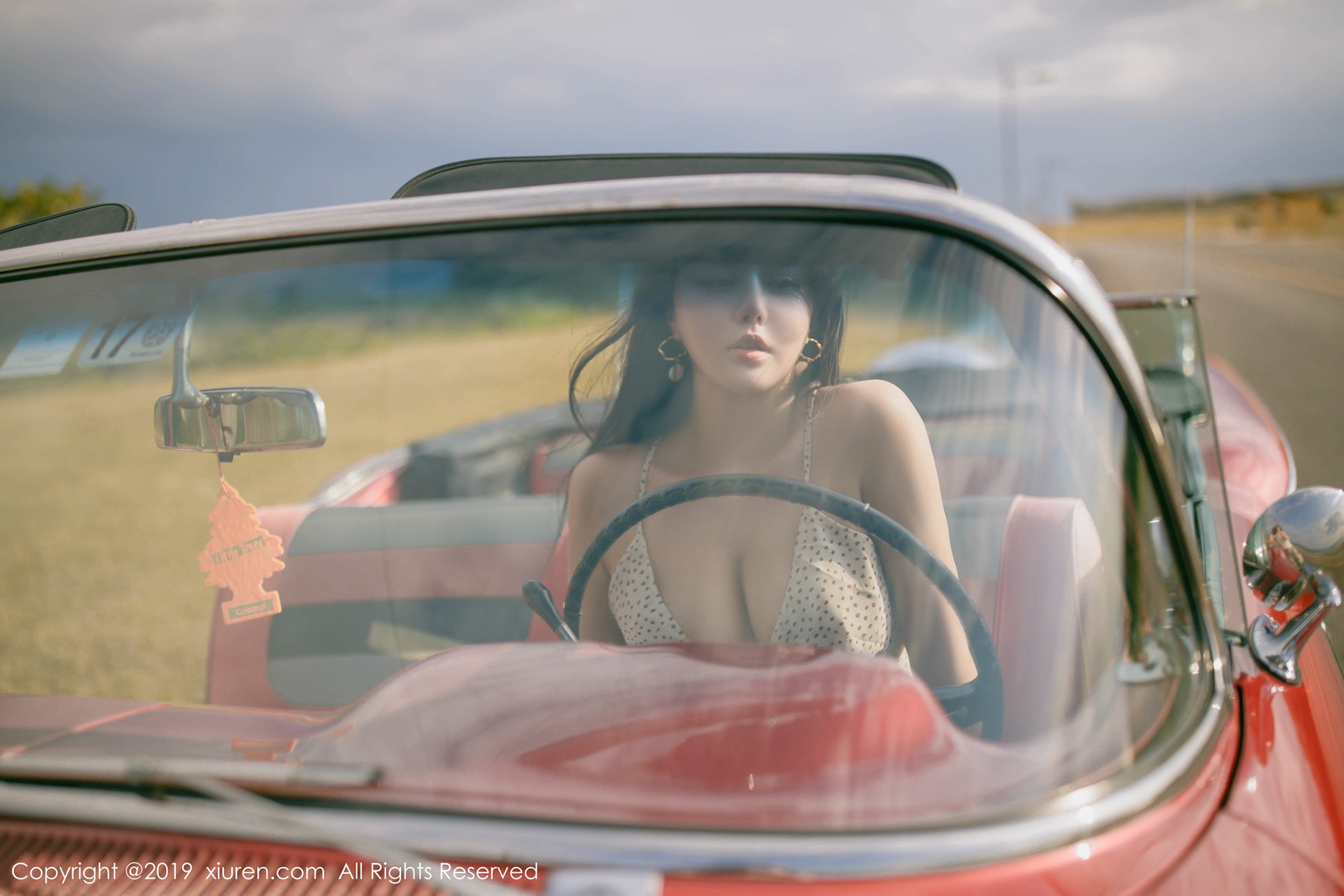 图片[61]-[Xiuren秀人网]XR20190521N01463 2019.05.21 NO.1463 复古车外拍下的无可比拟美臀 Manuela玛鲁娜[61P] – 速更版-美库