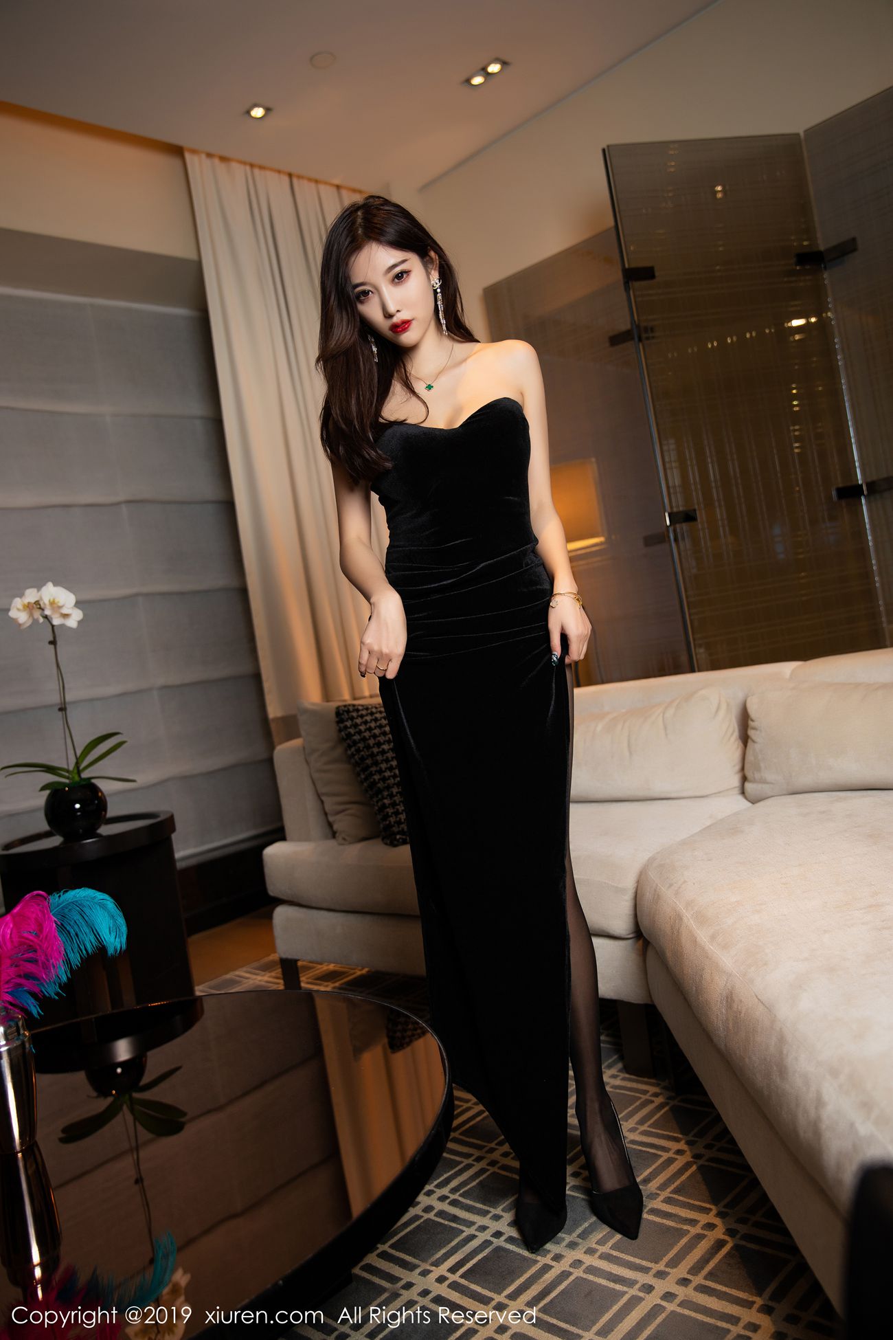 图片[81]-[Xiuren秀人网]XR20190604N01483 2019.06.04 NO.1483 质感极致到销魂的黑丝诱惑 杨晨晨sugar[86+1P] – 速更版-美库