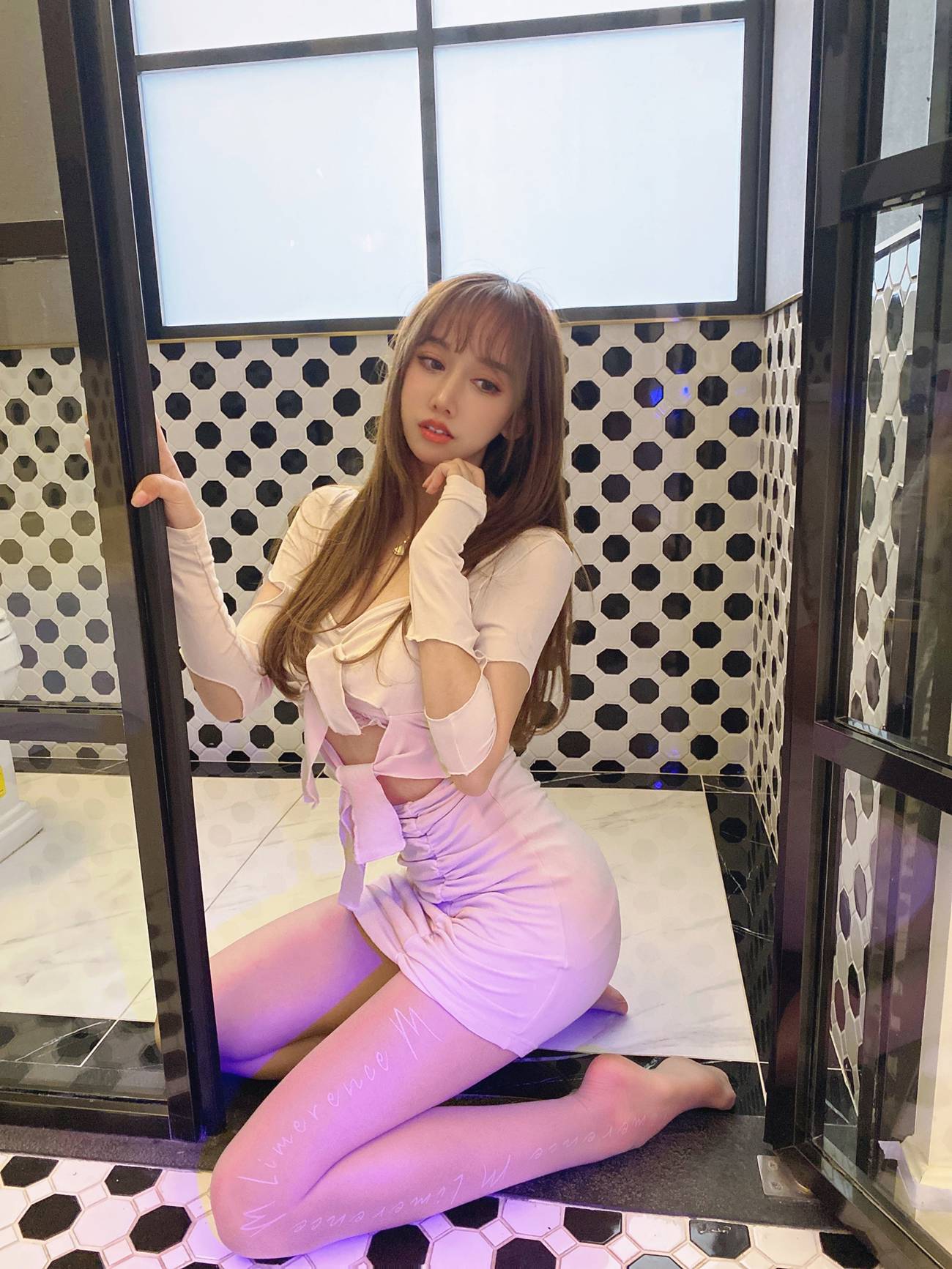 图片[104]-过期米线线喵  – 丝袜合集[145P] – 速更版-美库