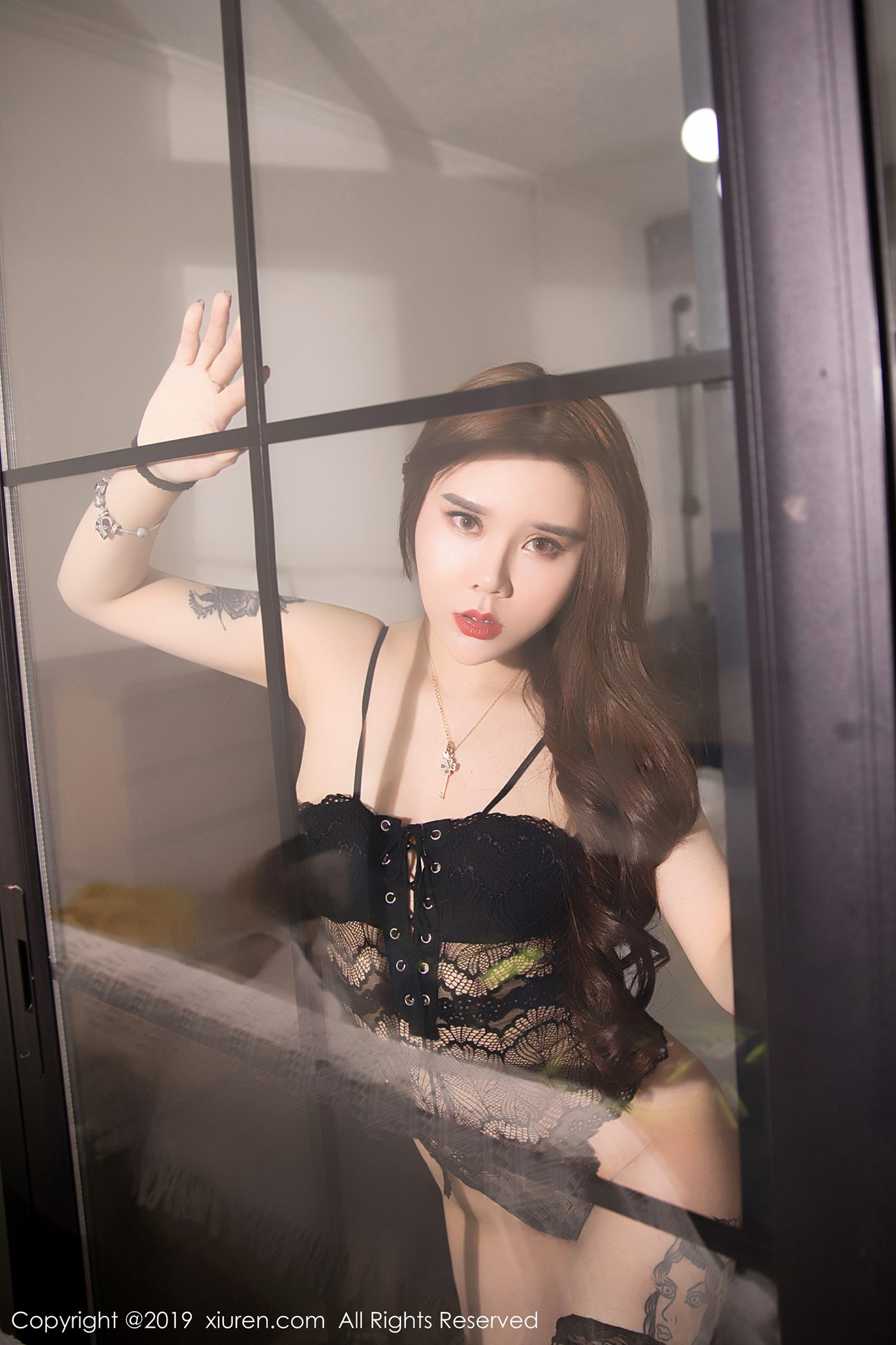 图片[18]-[Xiuren秀人网]XR20190625N01515 2019.06.25 NO.1515 身材苗条凹凸别致的佳丽 爱丽莎baby[50+1P] – 速更版-美库