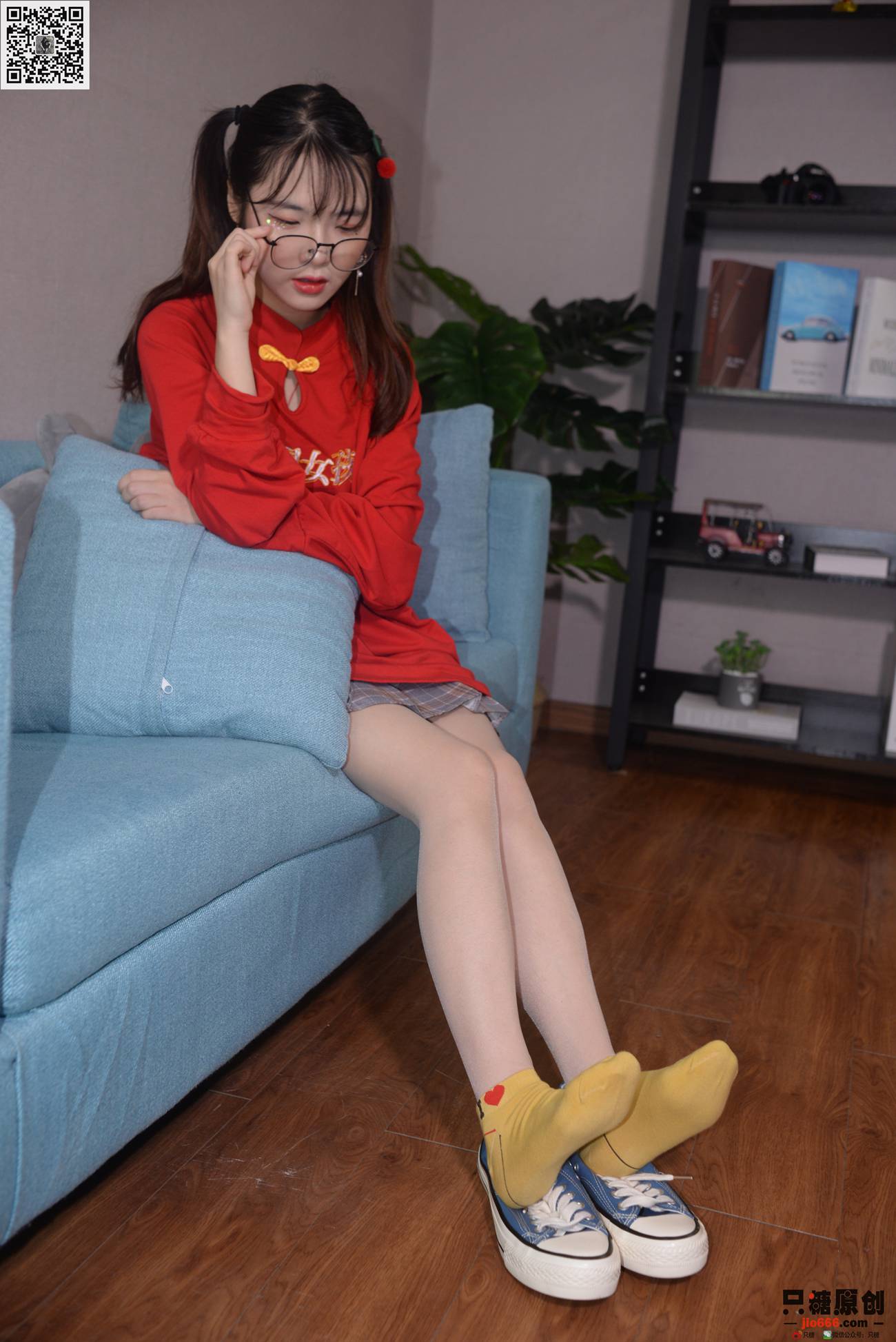 图片[20]-[只糖棉袜]NO.260 优米 花开如火[165P] – 速更版-美库