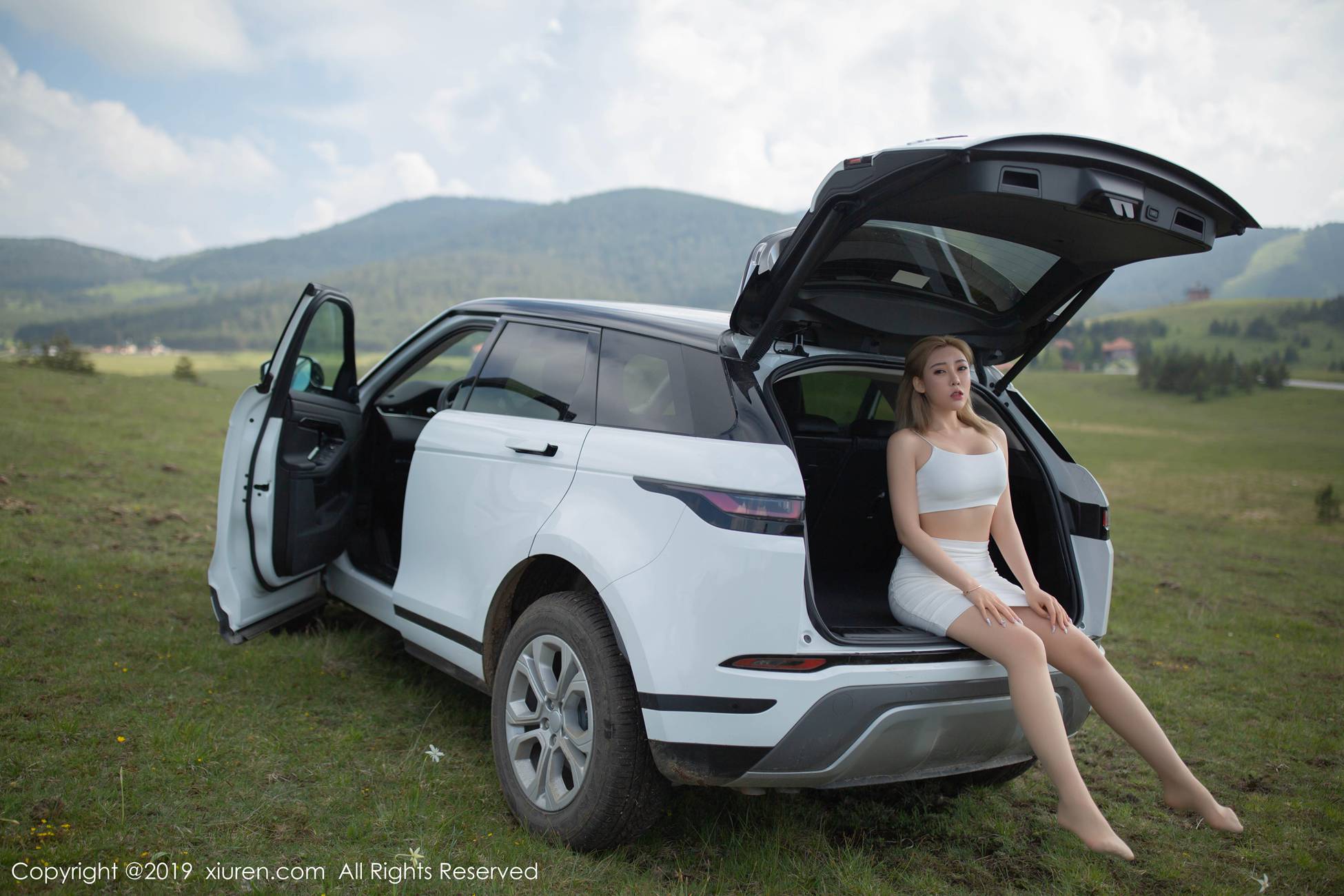 图片[51]-[Xiuren秀人网]XR20190805N01595 2019.08.05 NO.1595 朦胧丝袜媚态十足 萌汉药baby很酷[50+1P] – 速更版-美库