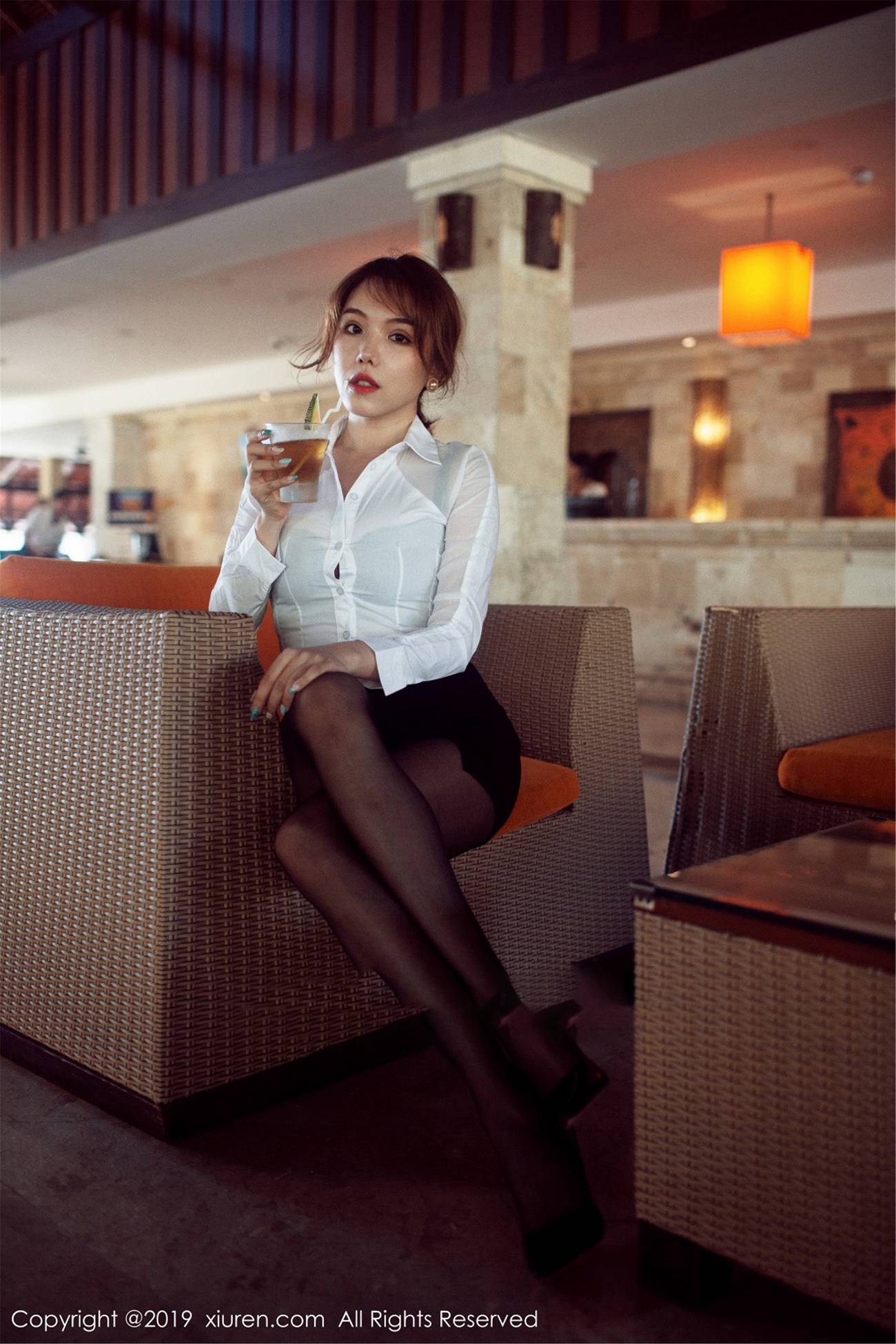 图片[50]-[Xiuren秀人网]XR20190809N01606 2019.08.09 NO.1606 黑丝灵动极致诱惑 黄楽然[56+1P] – 速更版-美库