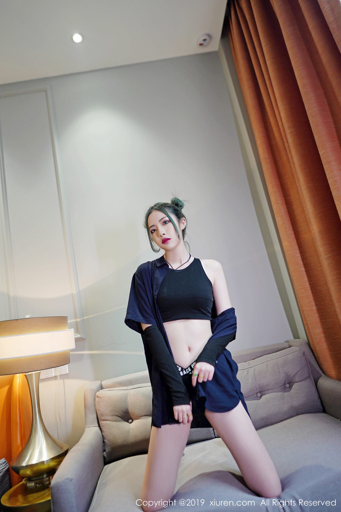 图片[33]-[Xiuren秀人网]XR20190826N01644 2019.08.26 No.1644 欣长的美腿笔直光滑 贾诗晗[50+1P] – 速更版-美库