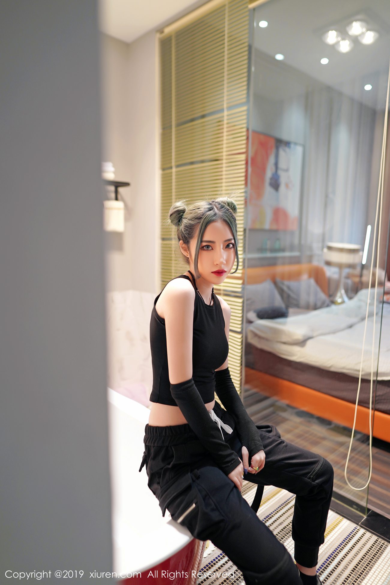 图片[36]-[Xiuren秀人网]XR20190826N01644 2019.08.26 No.1644 欣长的美腿笔直光滑 贾诗晗[50+1P] – 速更版-美库