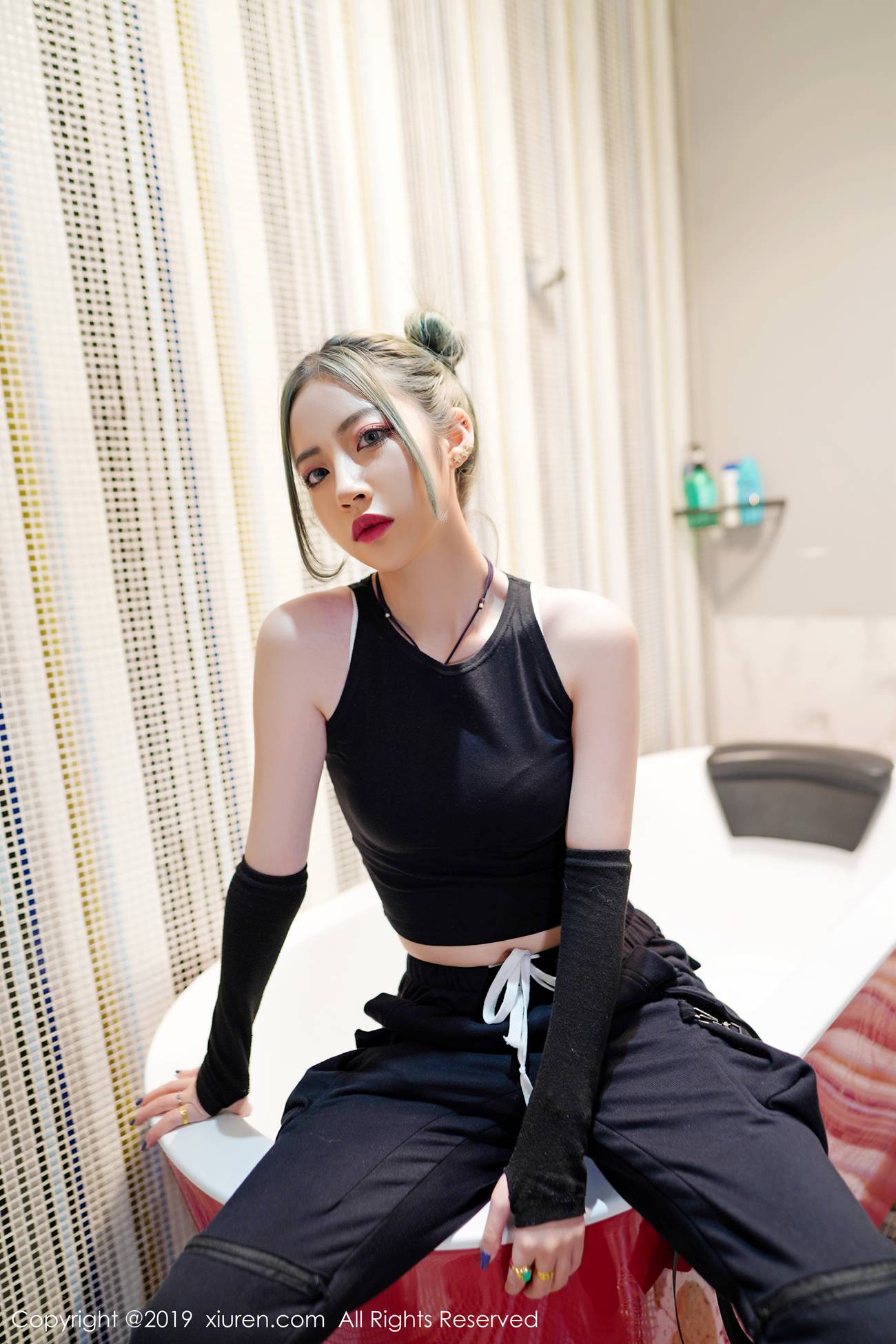 图片[39]-[Xiuren秀人网]XR20190826N01644 2019.08.26 No.1644 欣长的美腿笔直光滑 贾诗晗[50+1P] – 速更版-美库