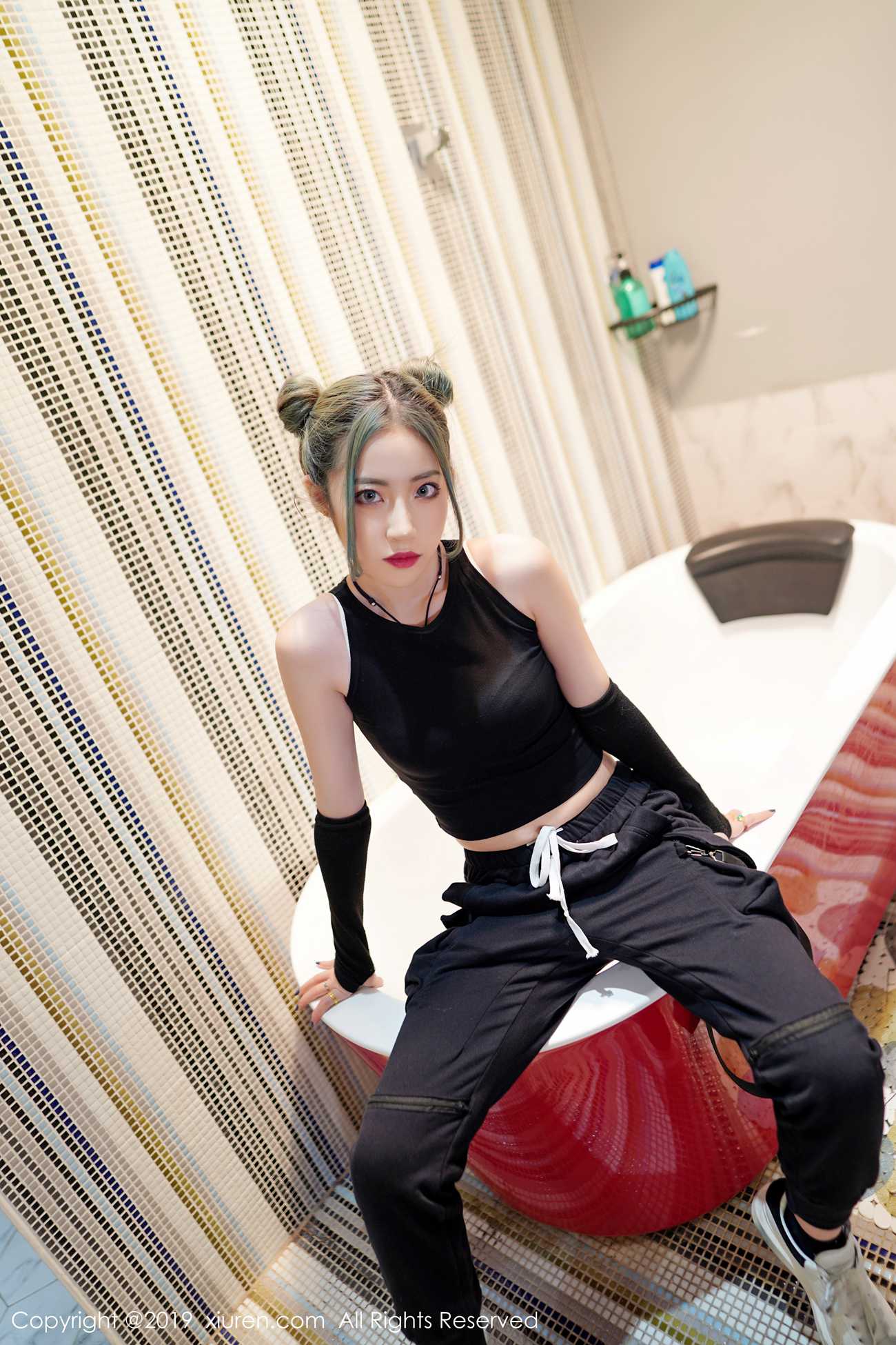 图片[40]-[Xiuren秀人网]XR20190826N01644 2019.08.26 No.1644 欣长的美腿笔直光滑 贾诗晗[50+1P] – 速更版-美库