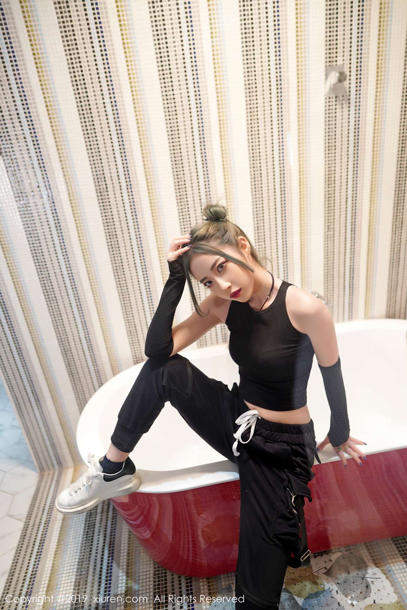 图片[45]-[Xiuren秀人网]XR20190826N01644 2019.08.26 No.1644 欣长的美腿笔直光滑 贾诗晗[50+1P] – 速更版-美库