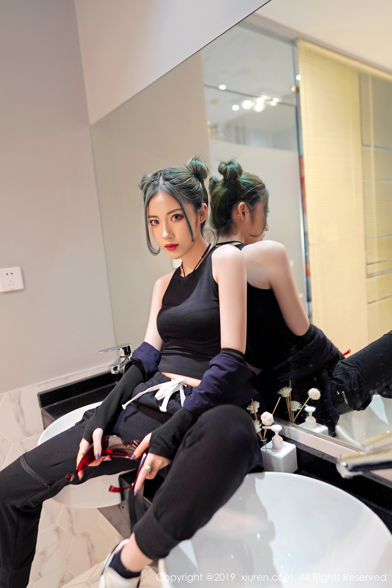 图片[38]-[Xiuren秀人网]XR20190716N01550 2019.07.16 NO.1550 拥有清秀的容颜与曼妙的身材 贾诗晗[48+1P] – 速更版-美库