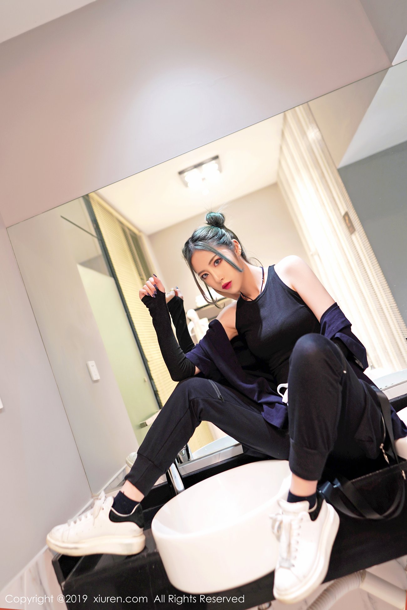 图片[46]-[Xiuren秀人网]XR20190716N01550 2019.07.16 NO.1550 拥有清秀的容颜与曼妙的身材 贾诗晗[48+1P] – 速更版-美库