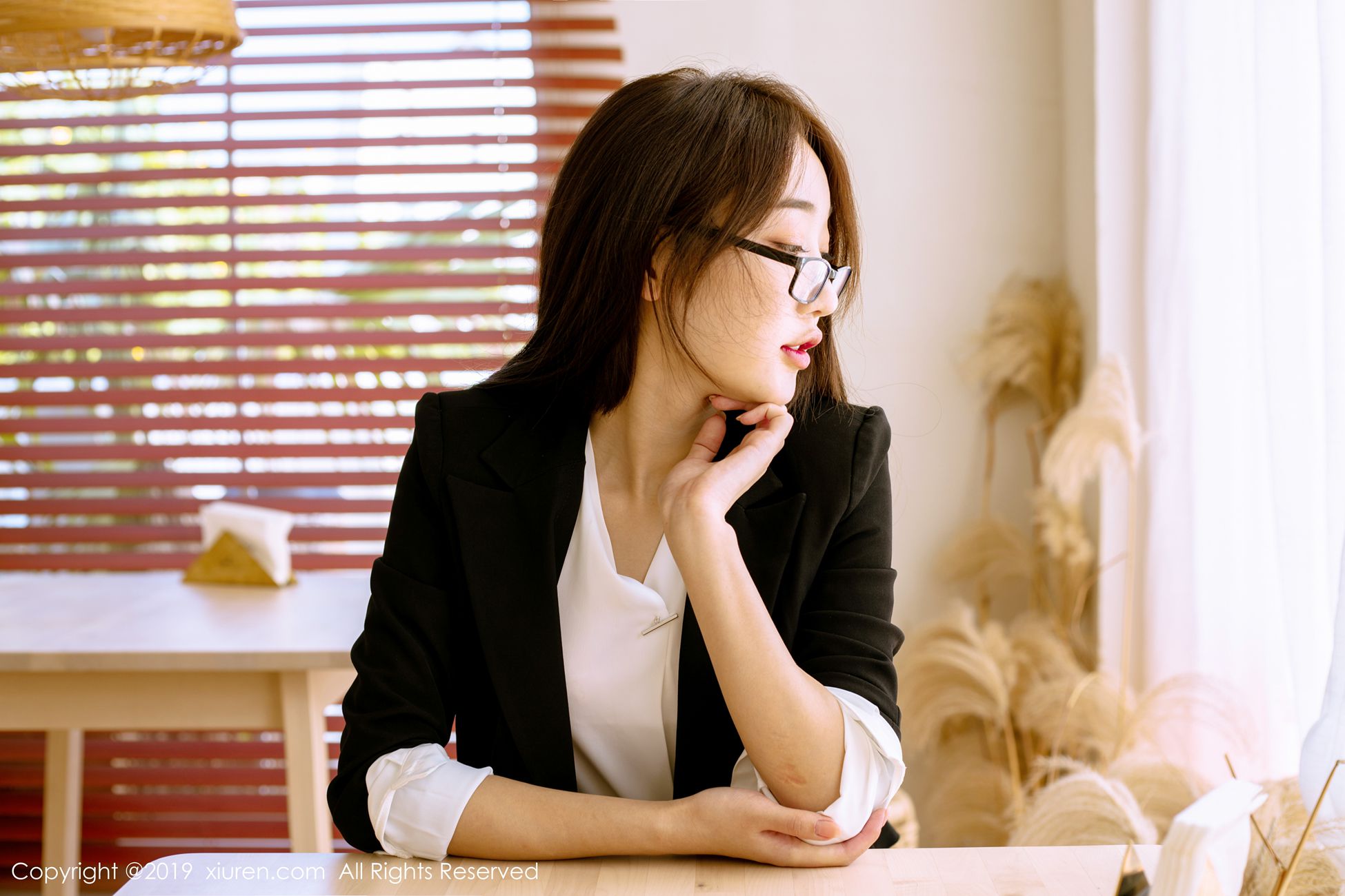 图片[41]-[Xiuren秀人网]XR20190920N01689 2019.09.20 NO.1689 黑丝美腿与玲珑娇媚香体楚楚动人 小九月[62+1P] – 速更版-美库