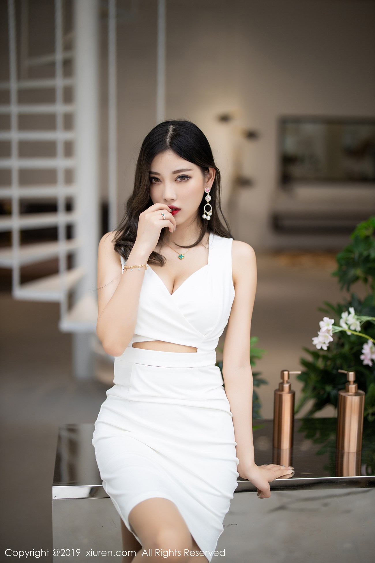 图片[81]-[Xiuren秀人网]XR20190924N01695 2019.09.24 NO.1695 质感极致到销魂的丝袜美腿翘臀诱惑 杨晨晨sugar[91+1P] – 速更版-美库