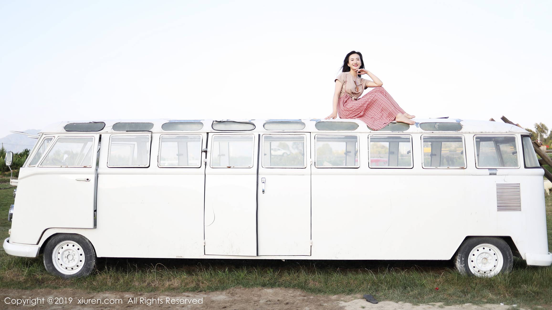 图片[12]-[Xiuren秀人网]XR20191011N01718 2019.10.11 NO.1718 室外清新甜美风格 艺儿拿铁[63+1P] – 速更版-美库