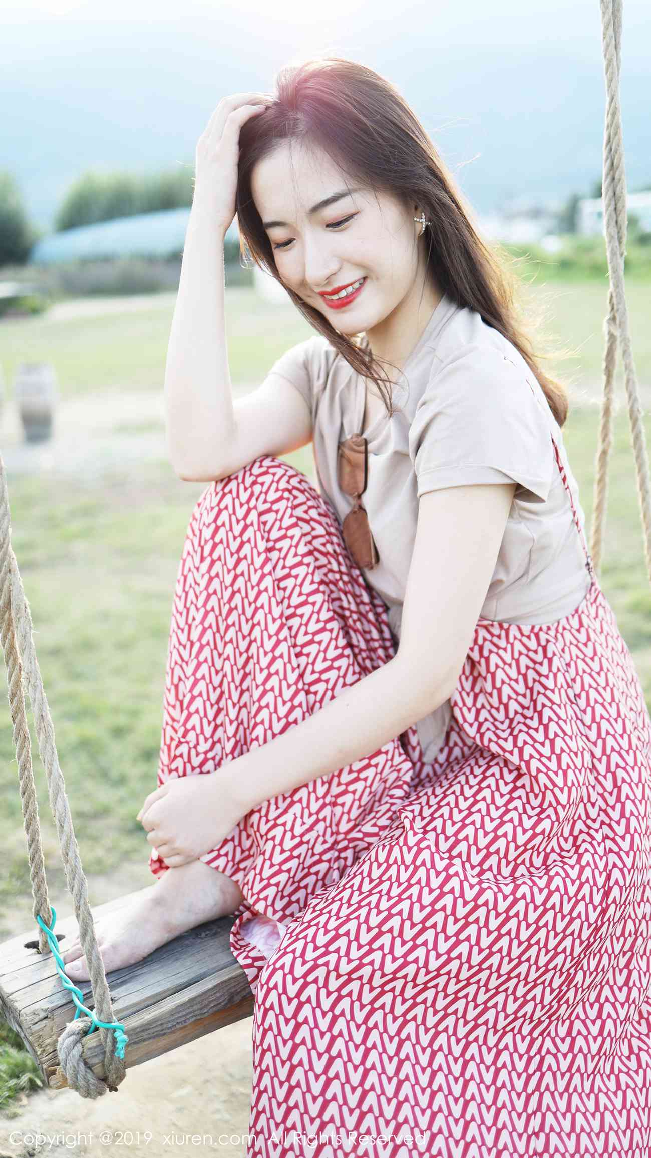 图片[14]-[Xiuren秀人网]XR20191011N01718 2019.10.11 NO.1718 室外清新甜美风格 艺儿拿铁[63+1P] – 速更版-美库