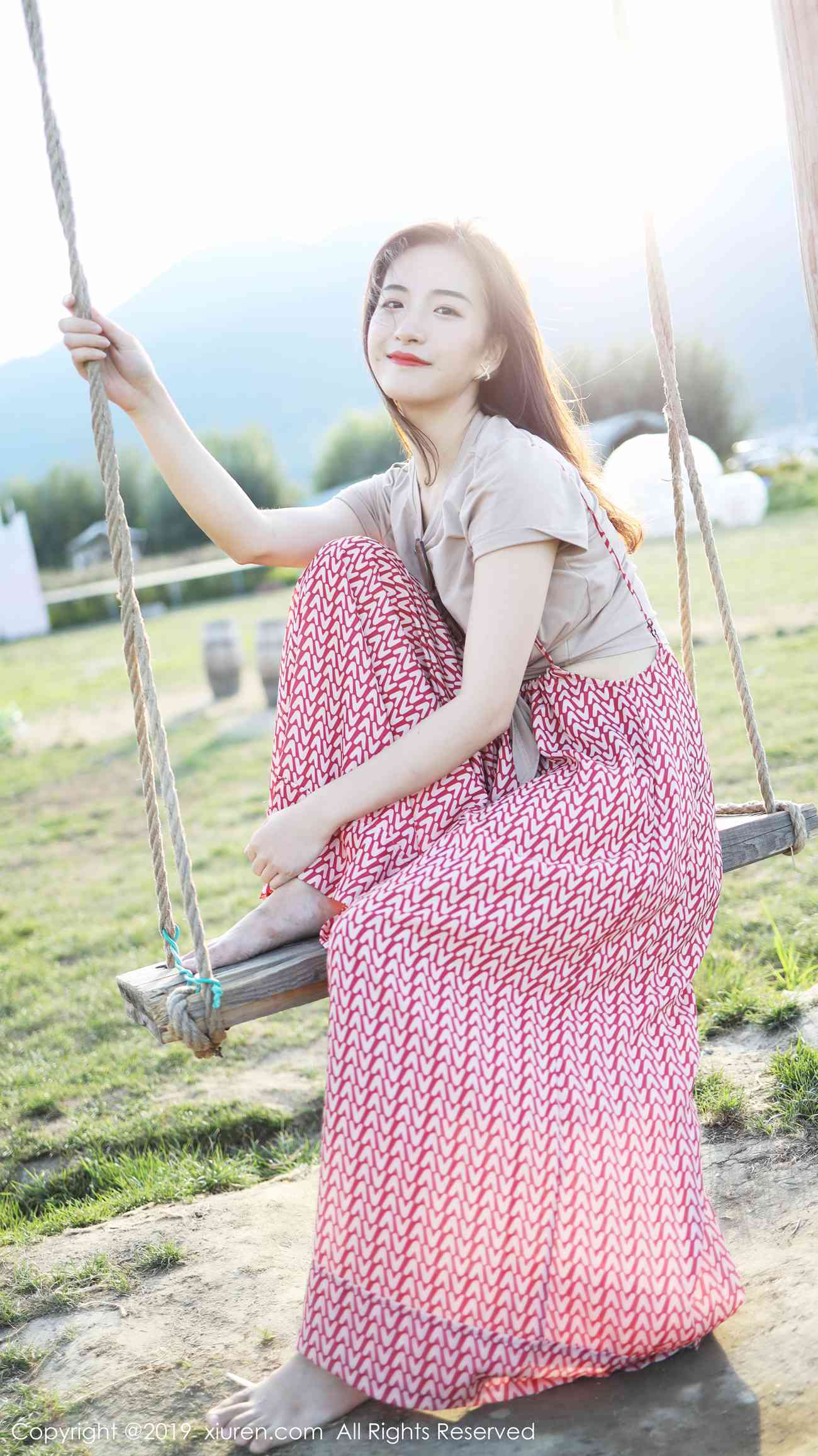 图片[15]-[Xiuren秀人网]XR20191011N01718 2019.10.11 NO.1718 室外清新甜美风格 艺儿拿铁[63+1P] – 速更版-美库