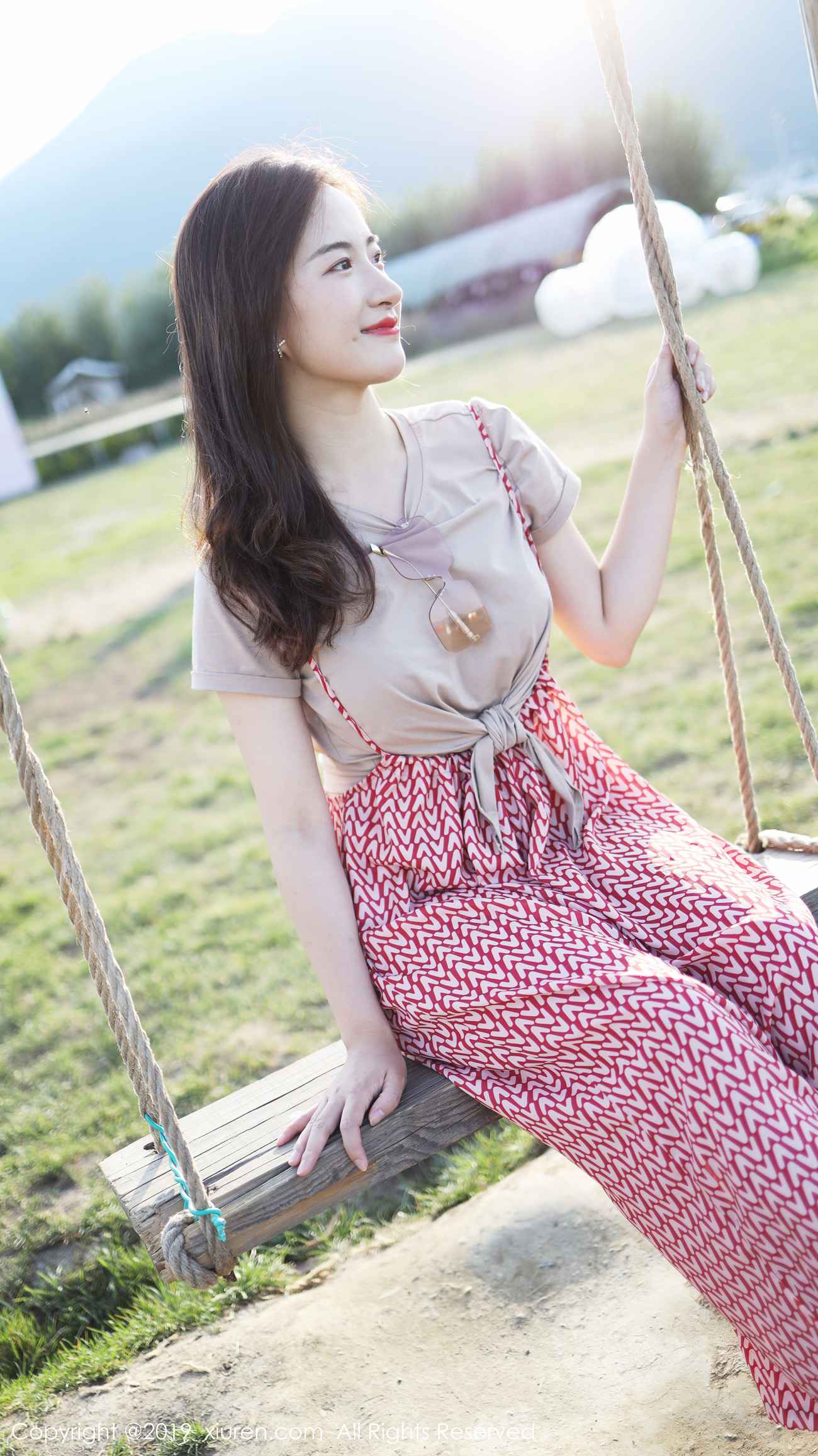 图片[29]-[Xiuren秀人网]XR20191011N01718 2019.10.11 NO.1718 室外清新甜美风格 艺儿拿铁[63+1P] – 速更版-美库