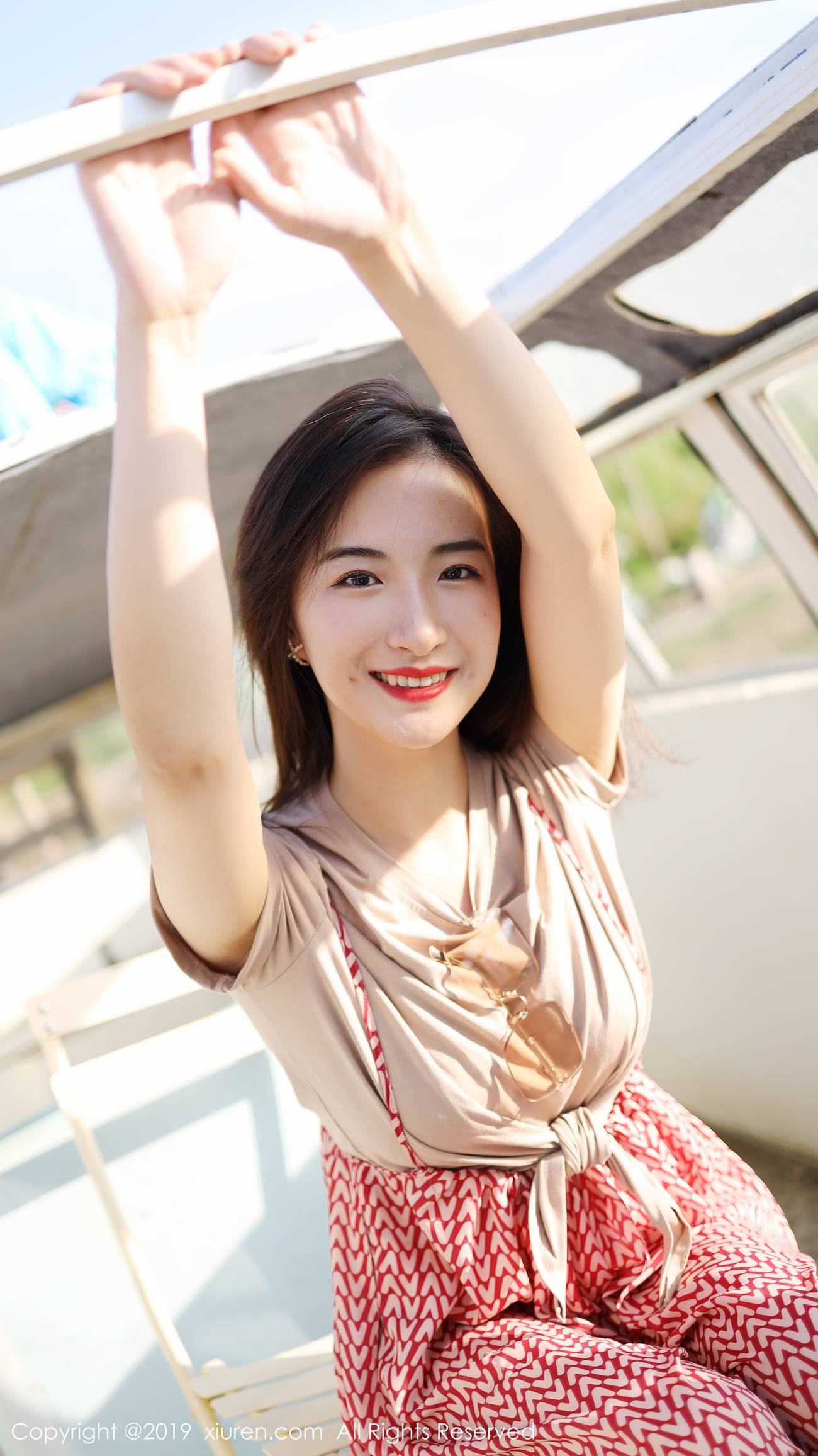 图片[49]-[Xiuren秀人网]XR20191011N01718 2019.10.11 NO.1718 室外清新甜美风格 艺儿拿铁[63+1P] – 速更版-美库