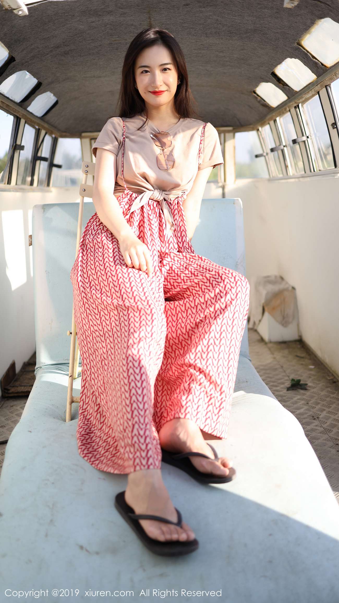 图片[55]-[Xiuren秀人网]XR20191011N01718 2019.10.11 NO.1718 室外清新甜美风格 艺儿拿铁[63+1P] – 速更版-美库