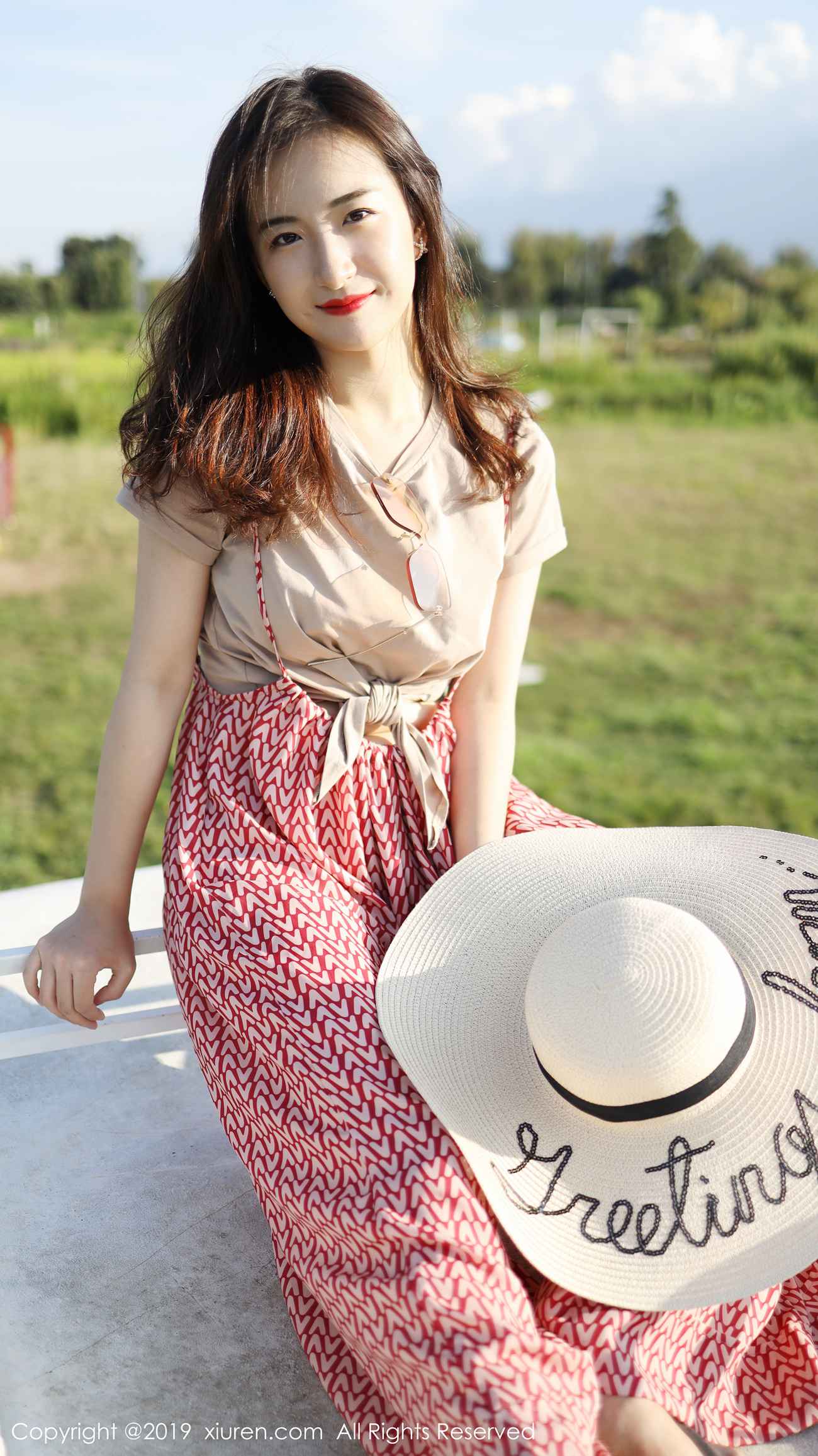 图片[61]-[Xiuren秀人网]XR20191011N01718 2019.10.11 NO.1718 室外清新甜美风格 艺儿拿铁[63+1P] – 速更版-美库
