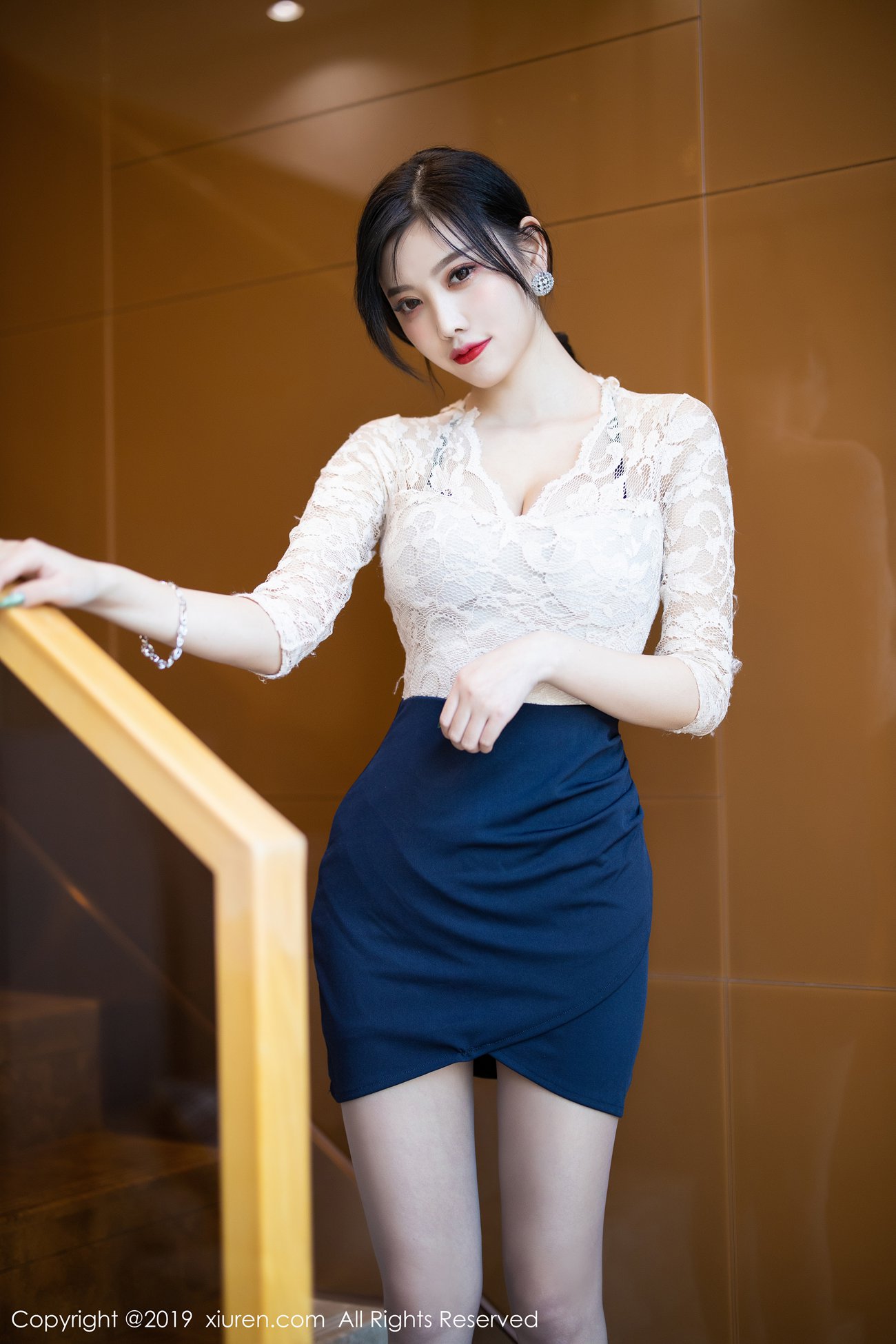 图片[66]-[Xiuren秀人网]XR20191010N01717 2019.10.10 NO.1717 丝袜美腿翘臀诱惑 杨晨晨sugar[70+1P] – 速更版-美库